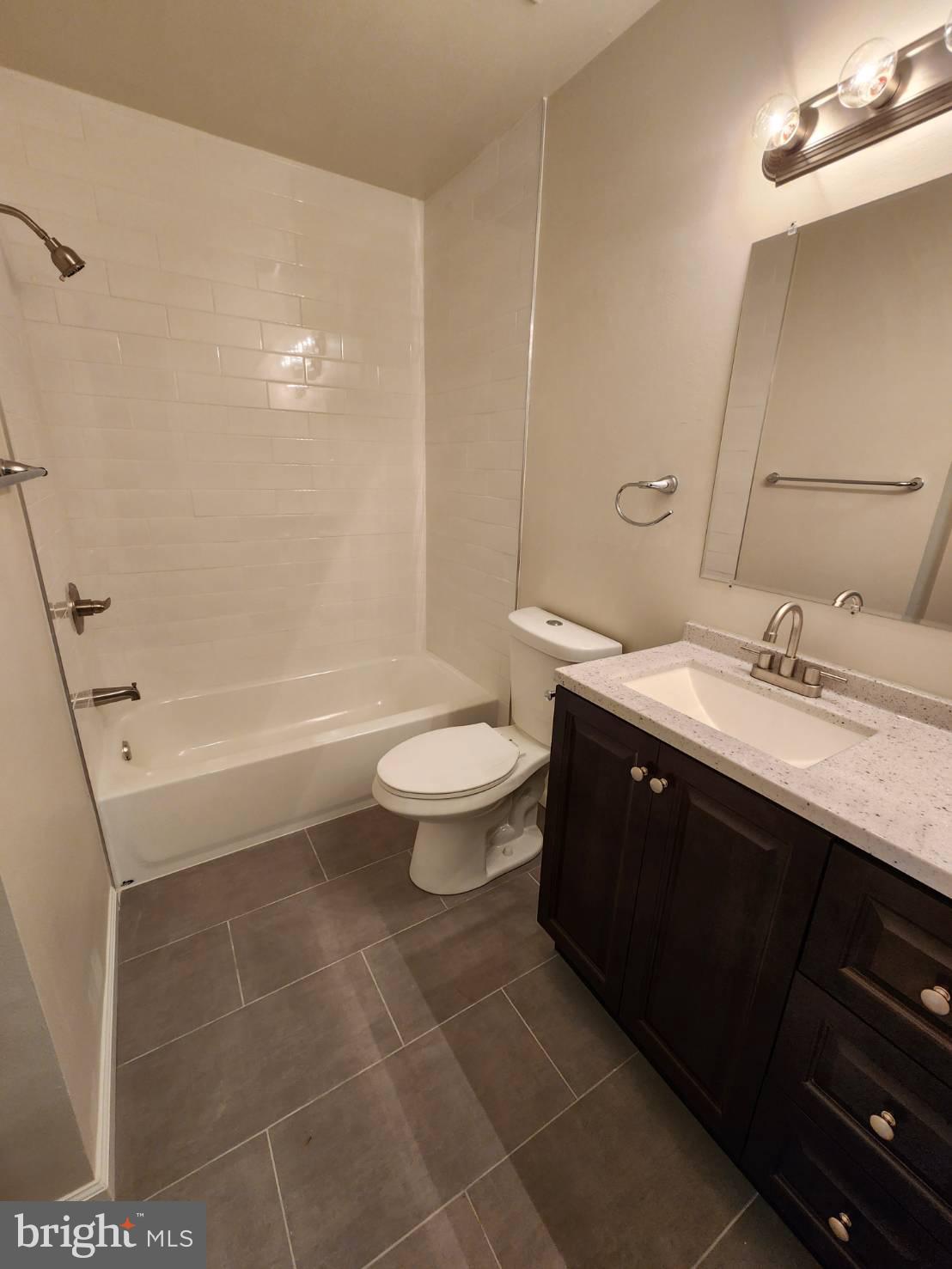 LAUREL LAKES - Residential Lease