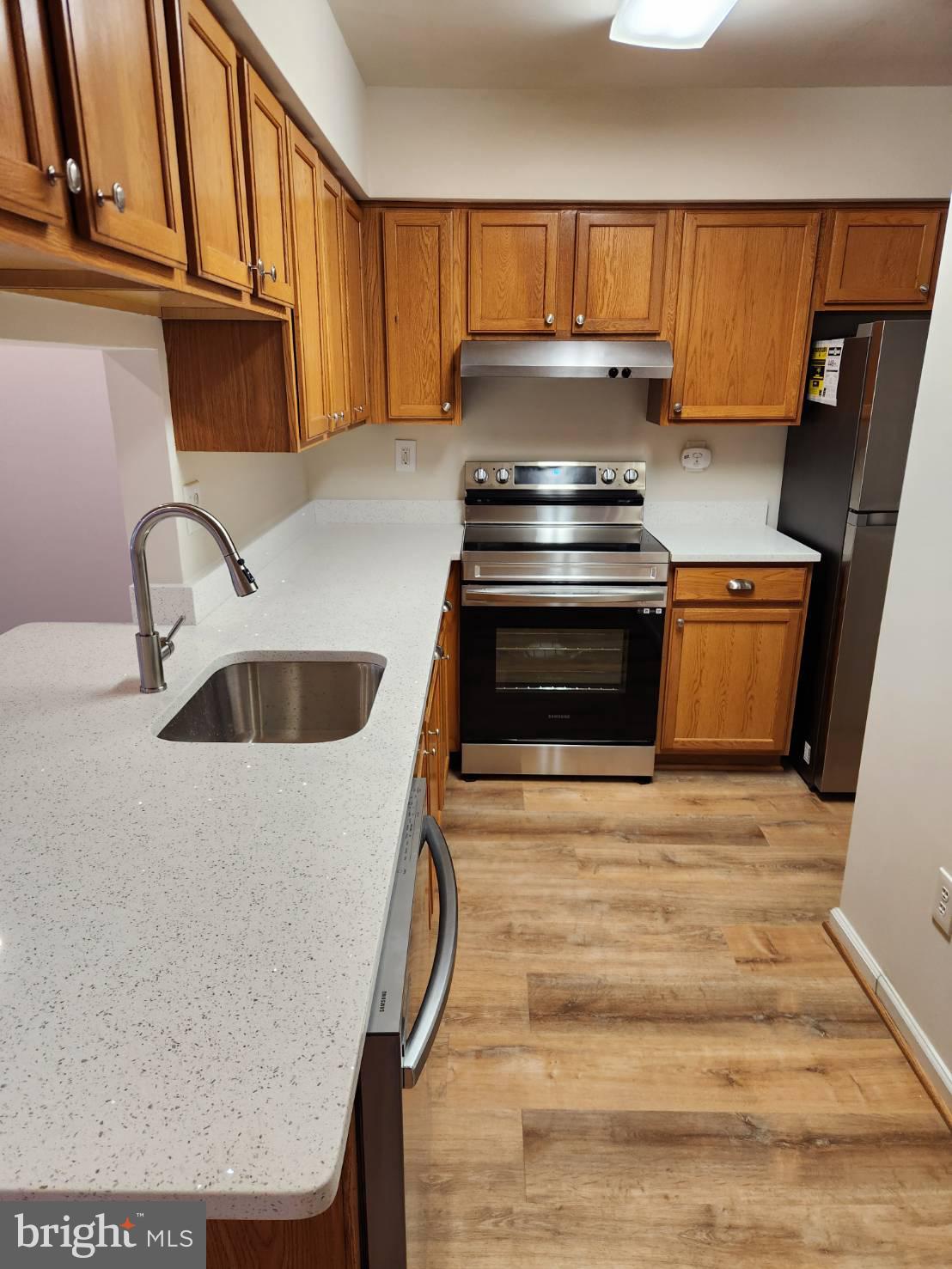 LAUREL LAKES - Residential Lease