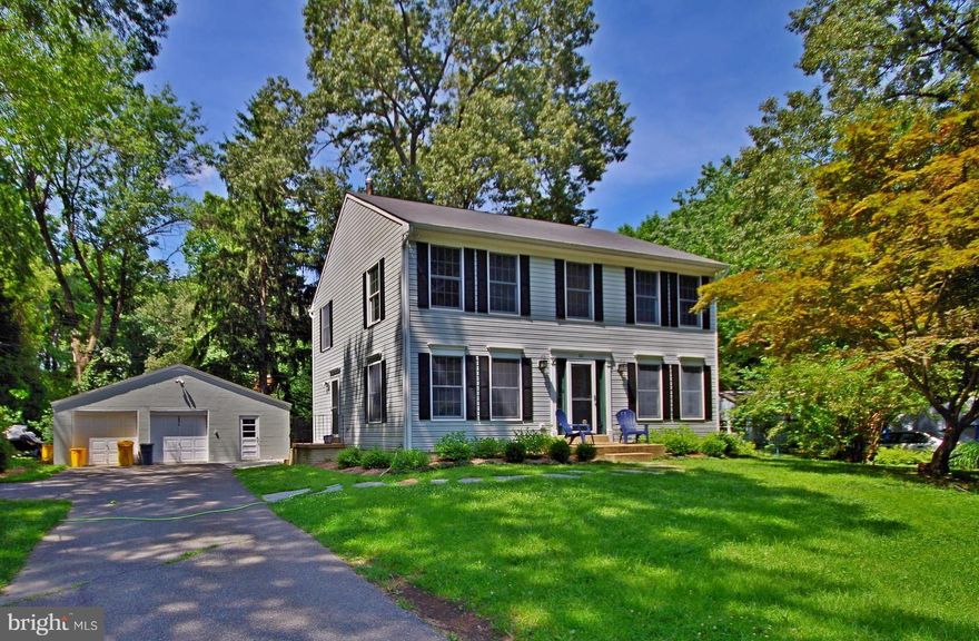Large 3 story colonial on private dead-end road in desired Severna Park school district. Newer stainless steel kitchen appliances. Fully finished basement with potential for a 4th bedroom. Huge rear deck off of kitchen/dining area. Lawn will be maintenanced by the owner. Water access within walking distance. Easy access to Rt2, Rt50, Rt 100. No access to garage.