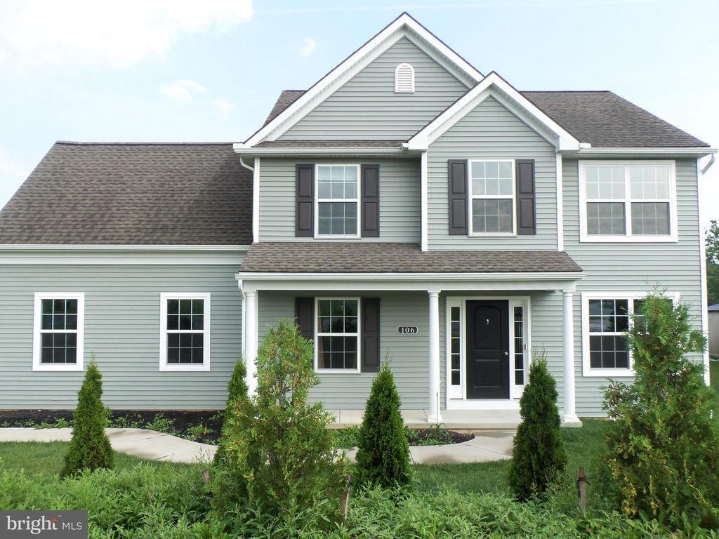 Photo of 106 Greenbriar Alley, New Providence, PA 17560 (MLS # PALA2038036)