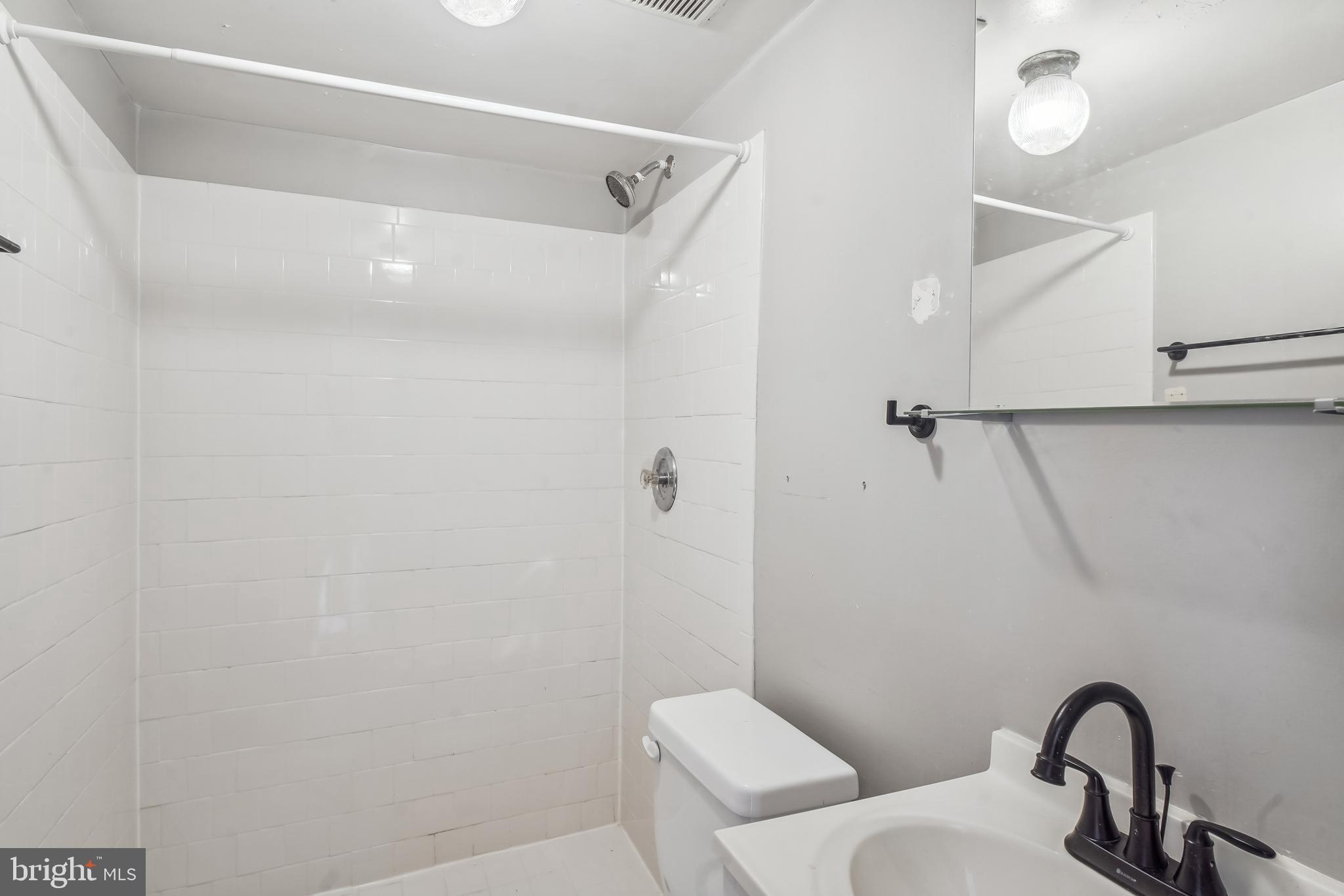 FAIRLAND - Residential Lease