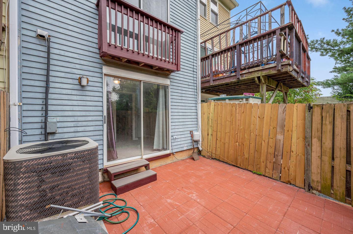 FAIRLAND - Residential Lease