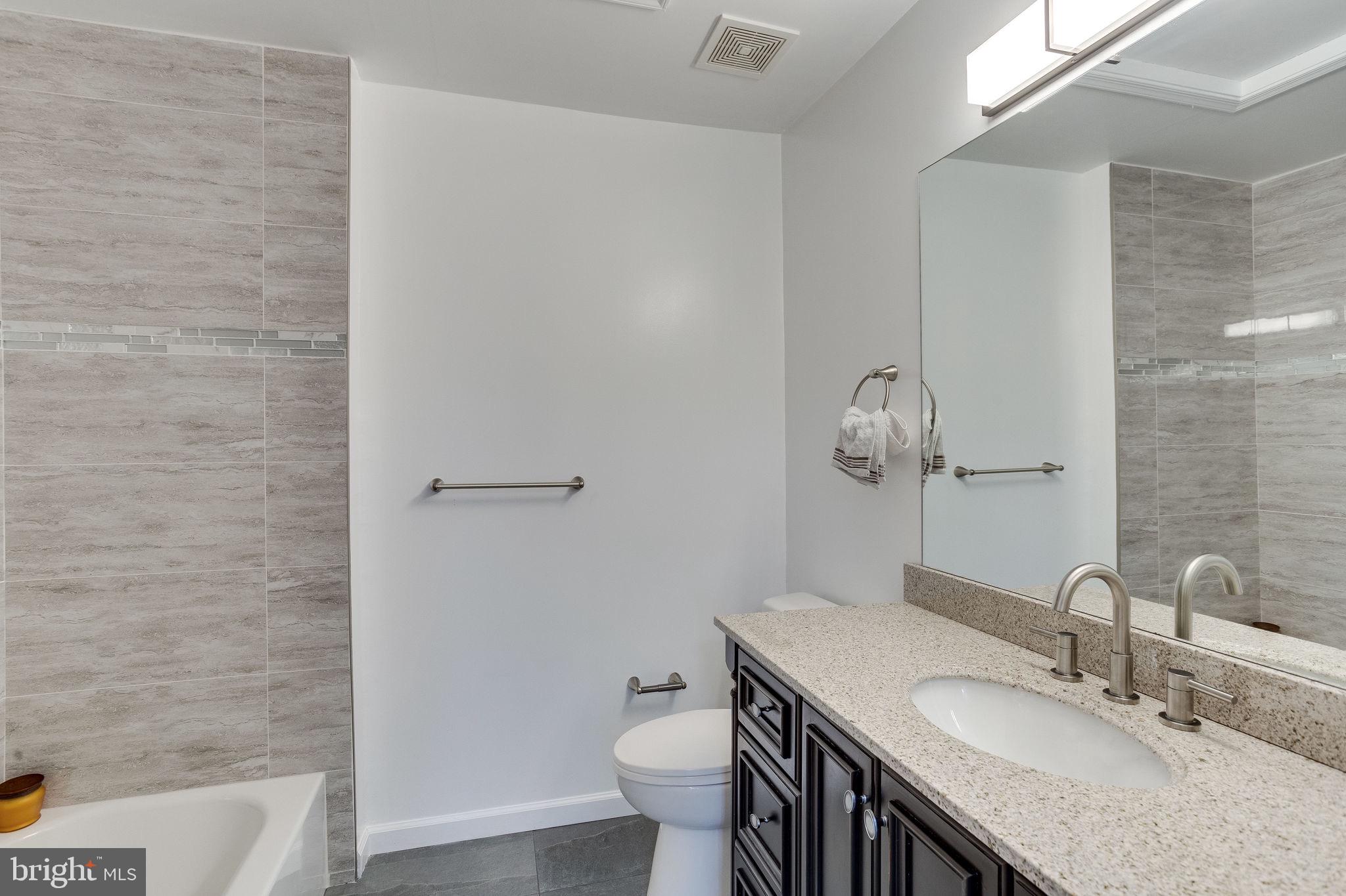 MARLTON TOWN CENTER - Residential