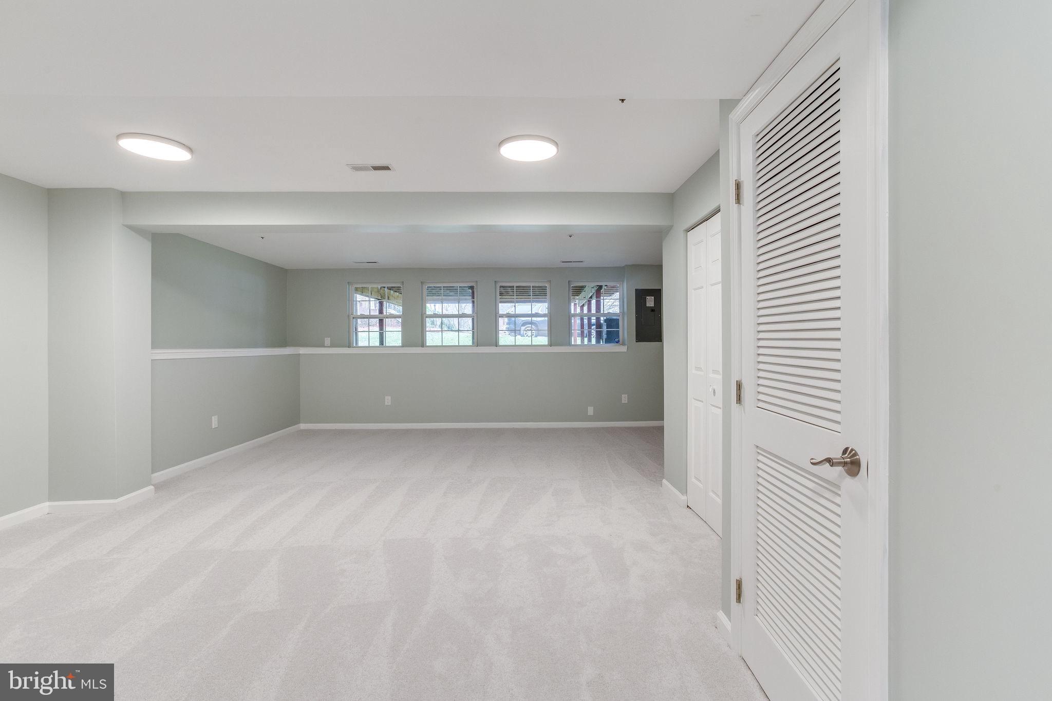 MARLTON TOWN CENTER - Residential