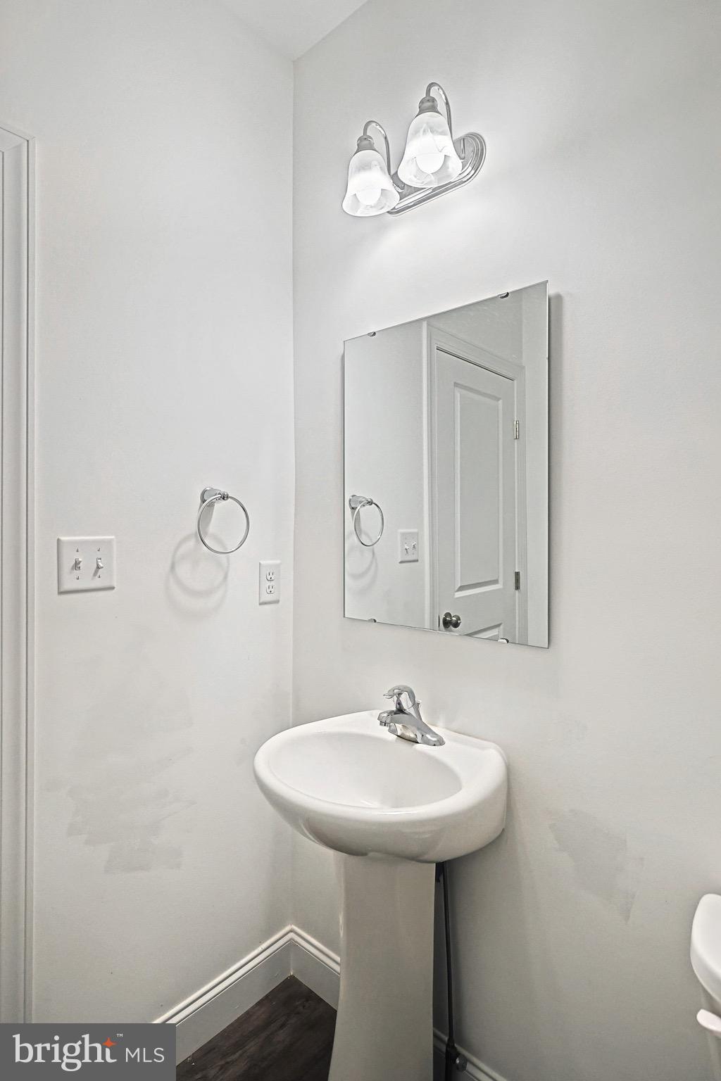 REGENTS GLEN/ROYAL OAKS - Residential