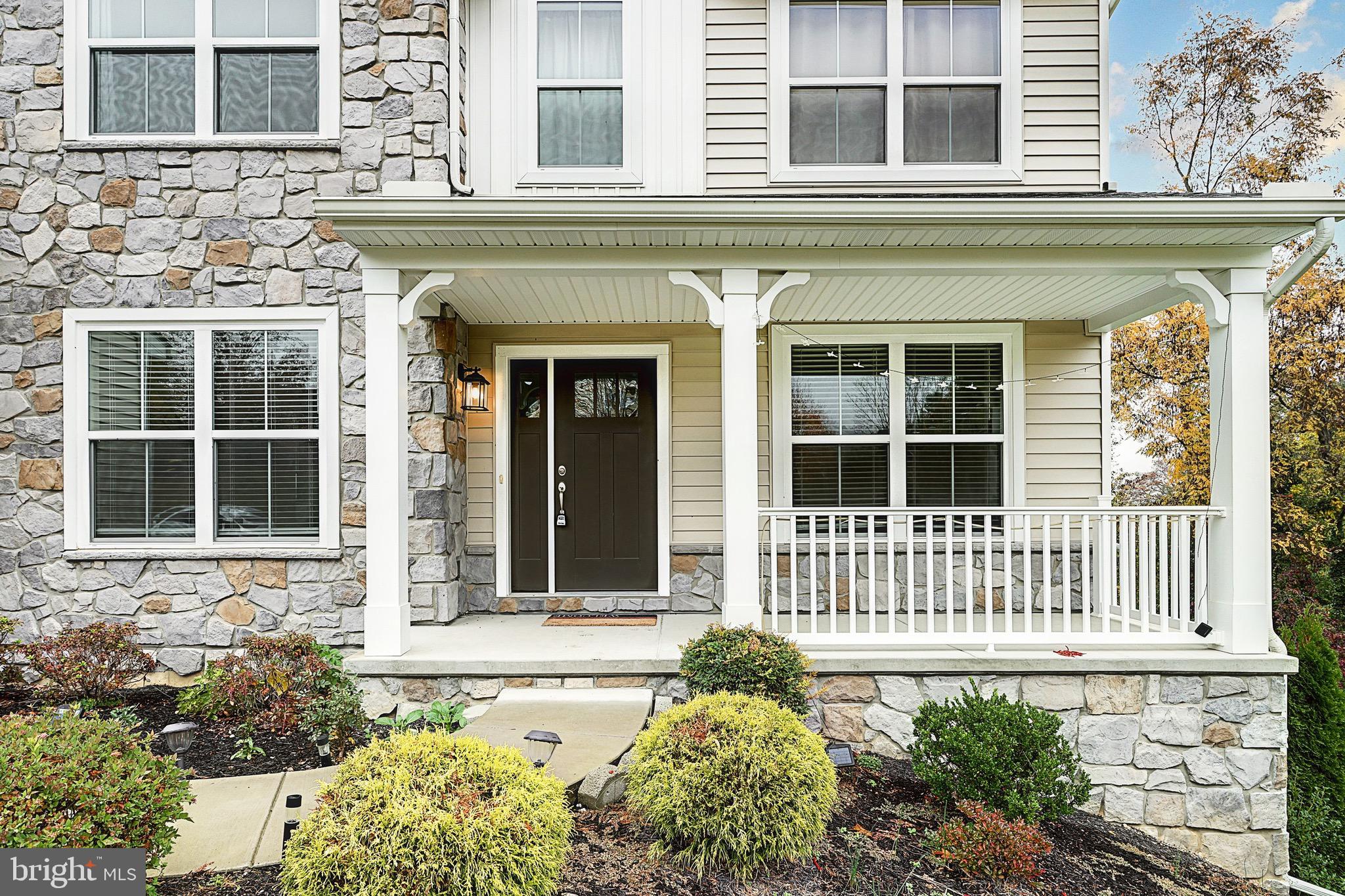 REGENTS GLEN/ROYAL OAKS - Residential