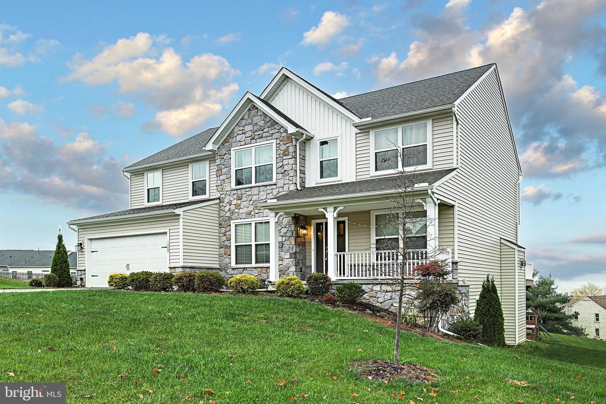 REGENTS GLEN/ROYAL OAKS - Residential