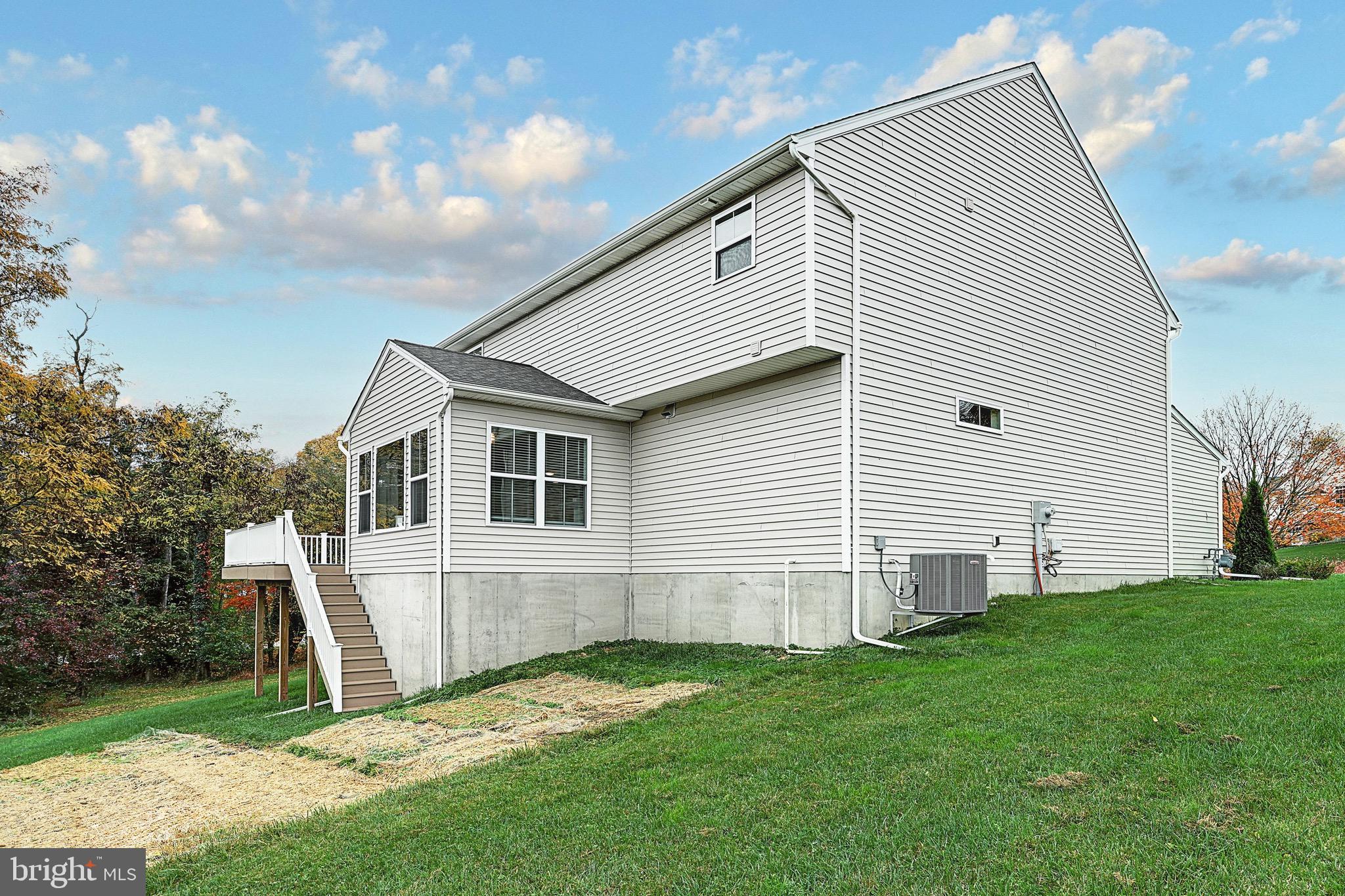 REGENTS GLEN/ROYAL OAKS - Residential