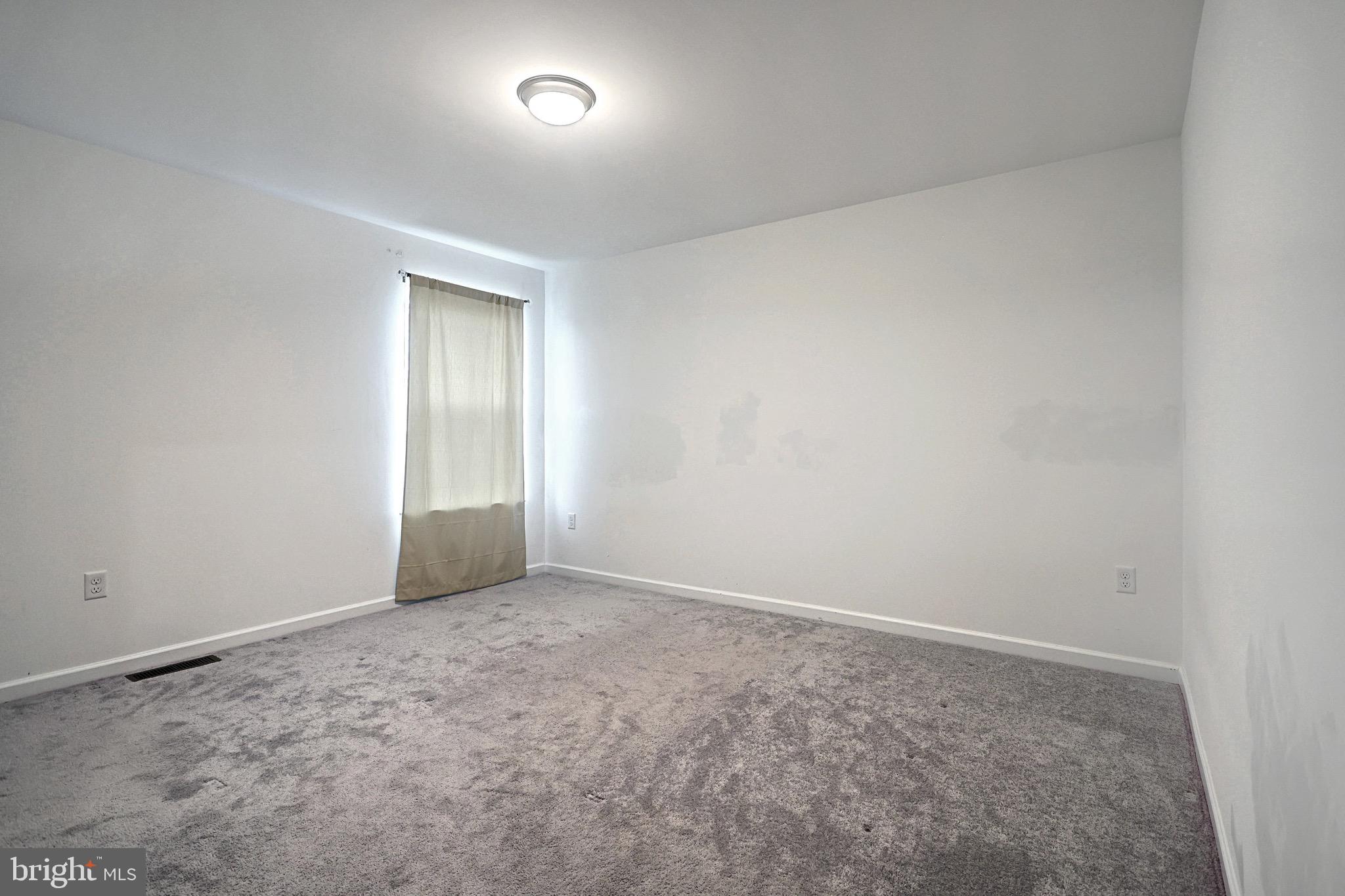 REGENTS GLEN/ROYAL OAKS - Residential