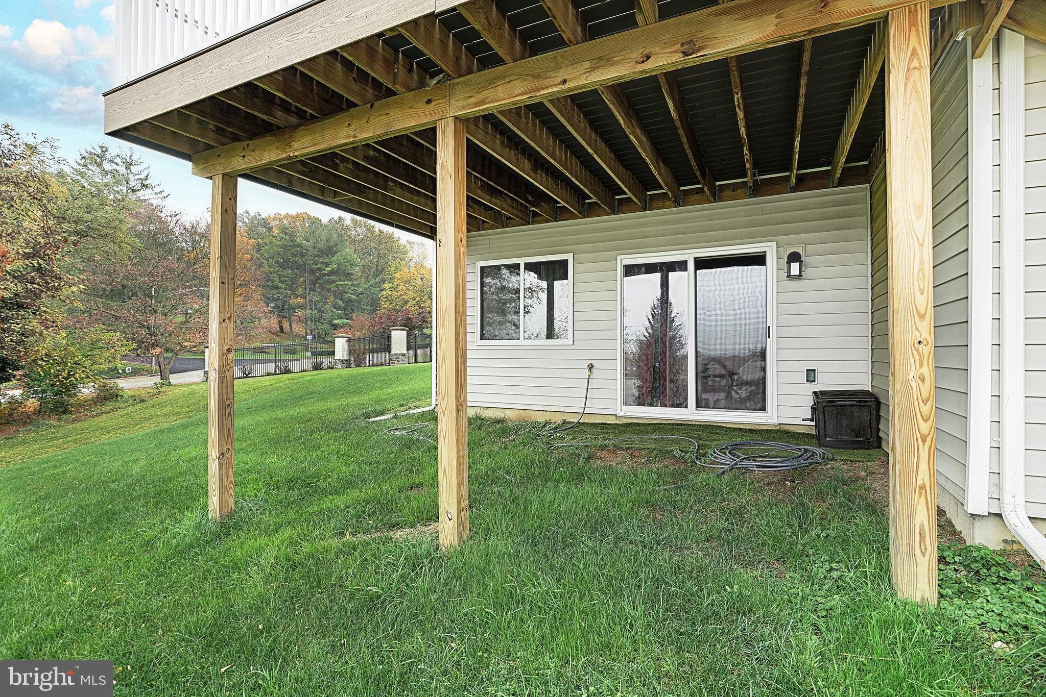 REGENTS GLEN/ROYAL OAKS - Residential