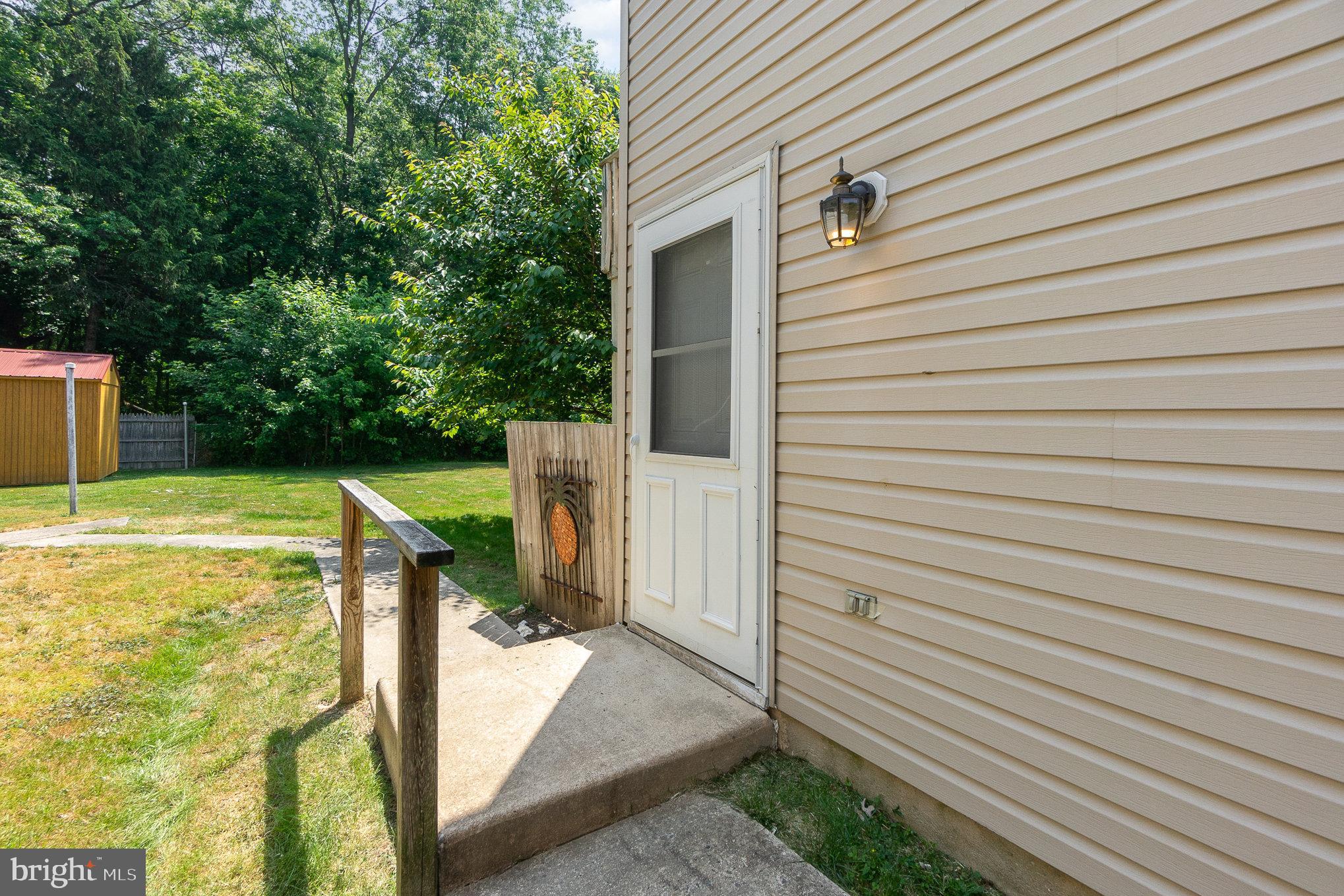 PERRYVILLE - Residential