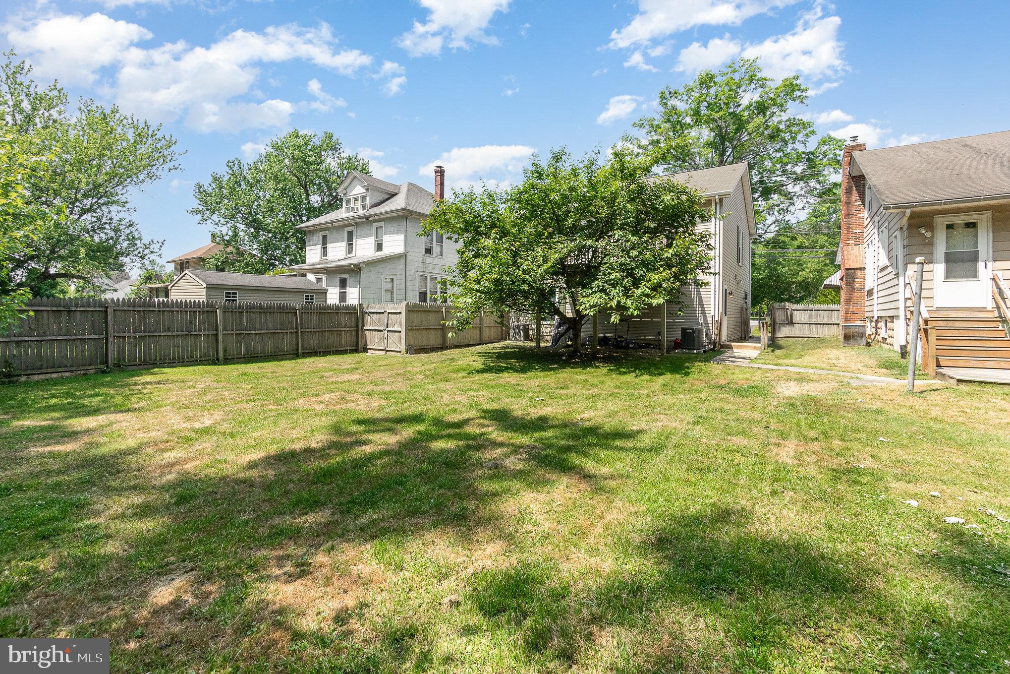 PERRYVILLE - Residential