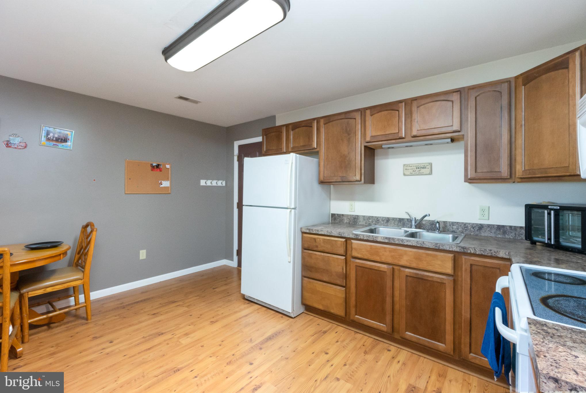 PERRYVILLE - Residential