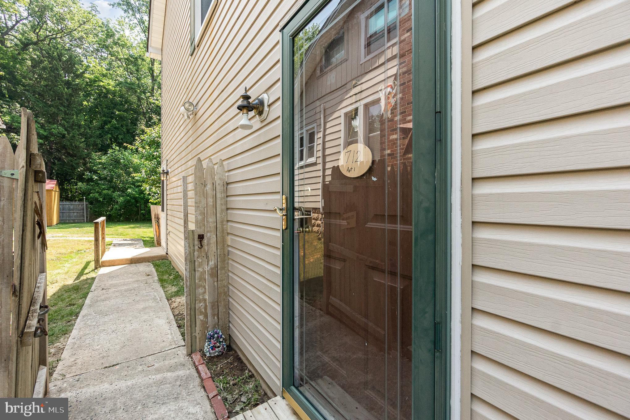 PERRYVILLE - Residential