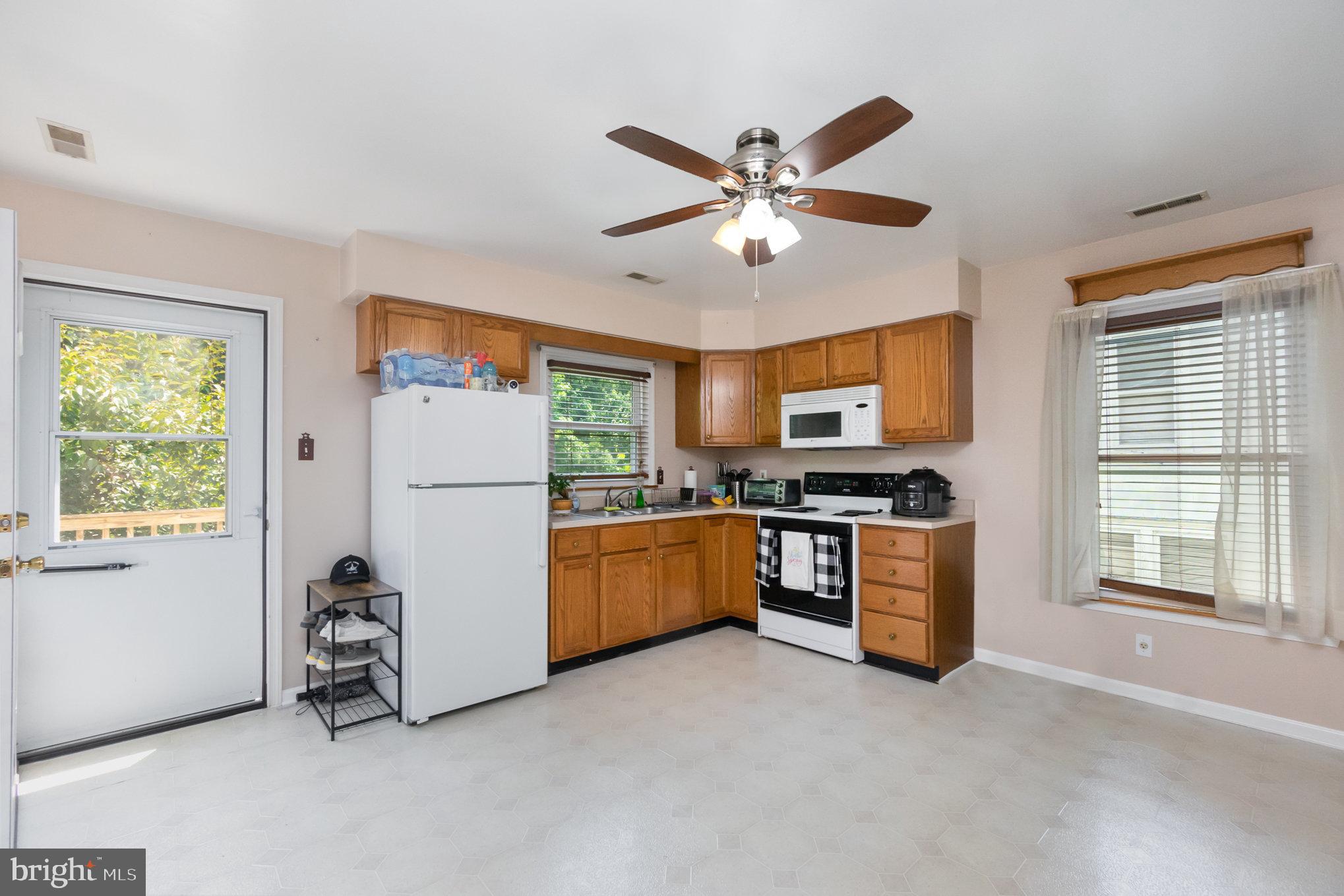 PERRYVILLE - Residential