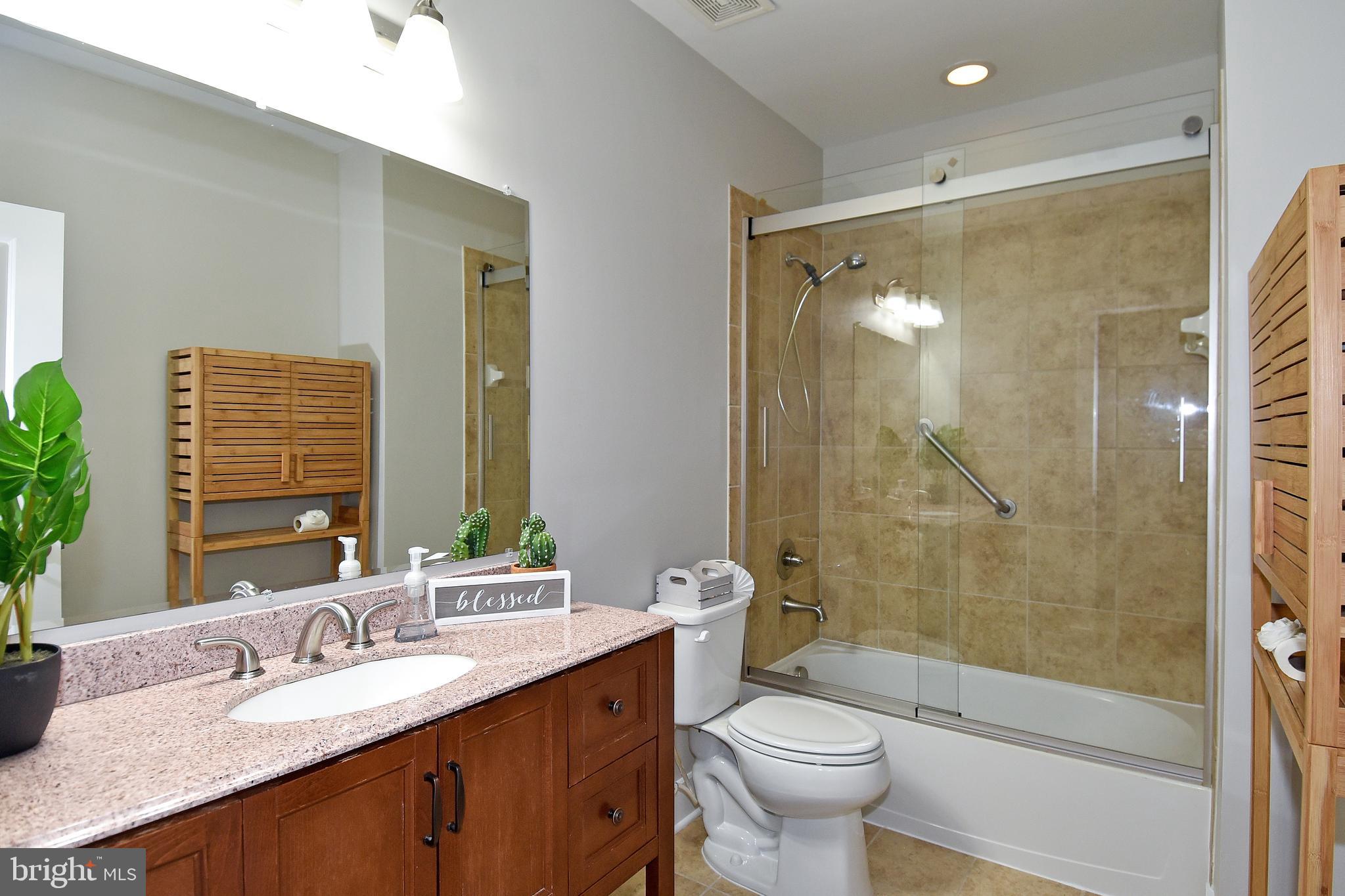 POTOMAC SHORES - Residential