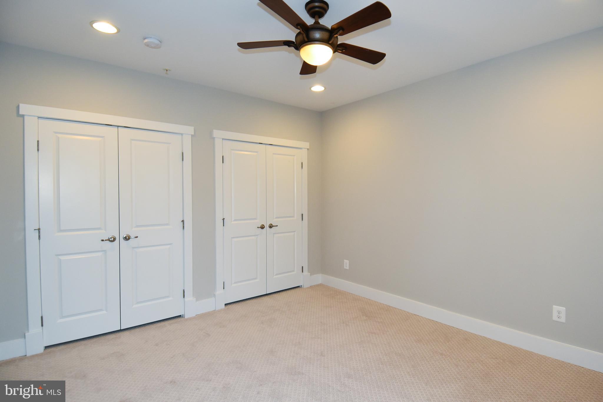 POTOMAC SHORES - Residential