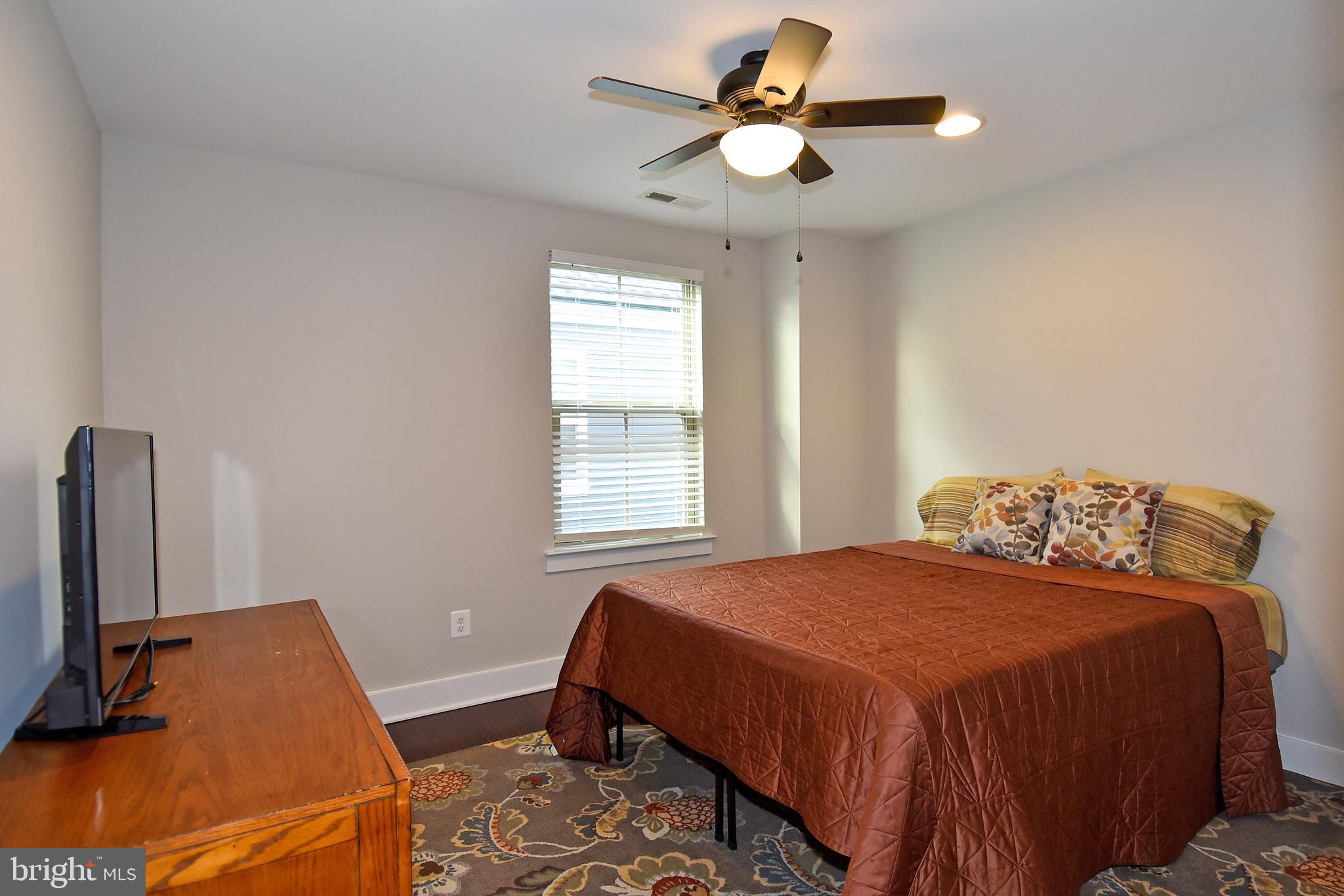 POTOMAC SHORES - Residential