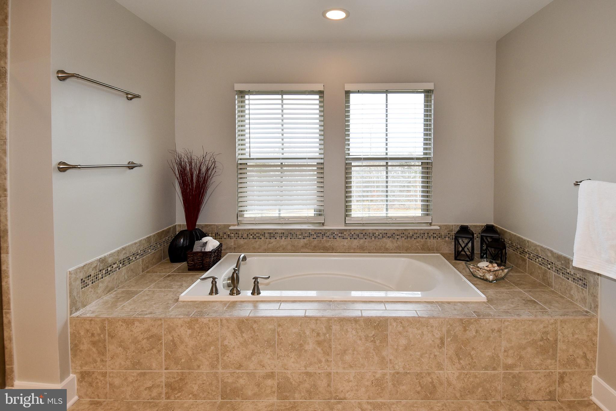 POTOMAC SHORES - Residential