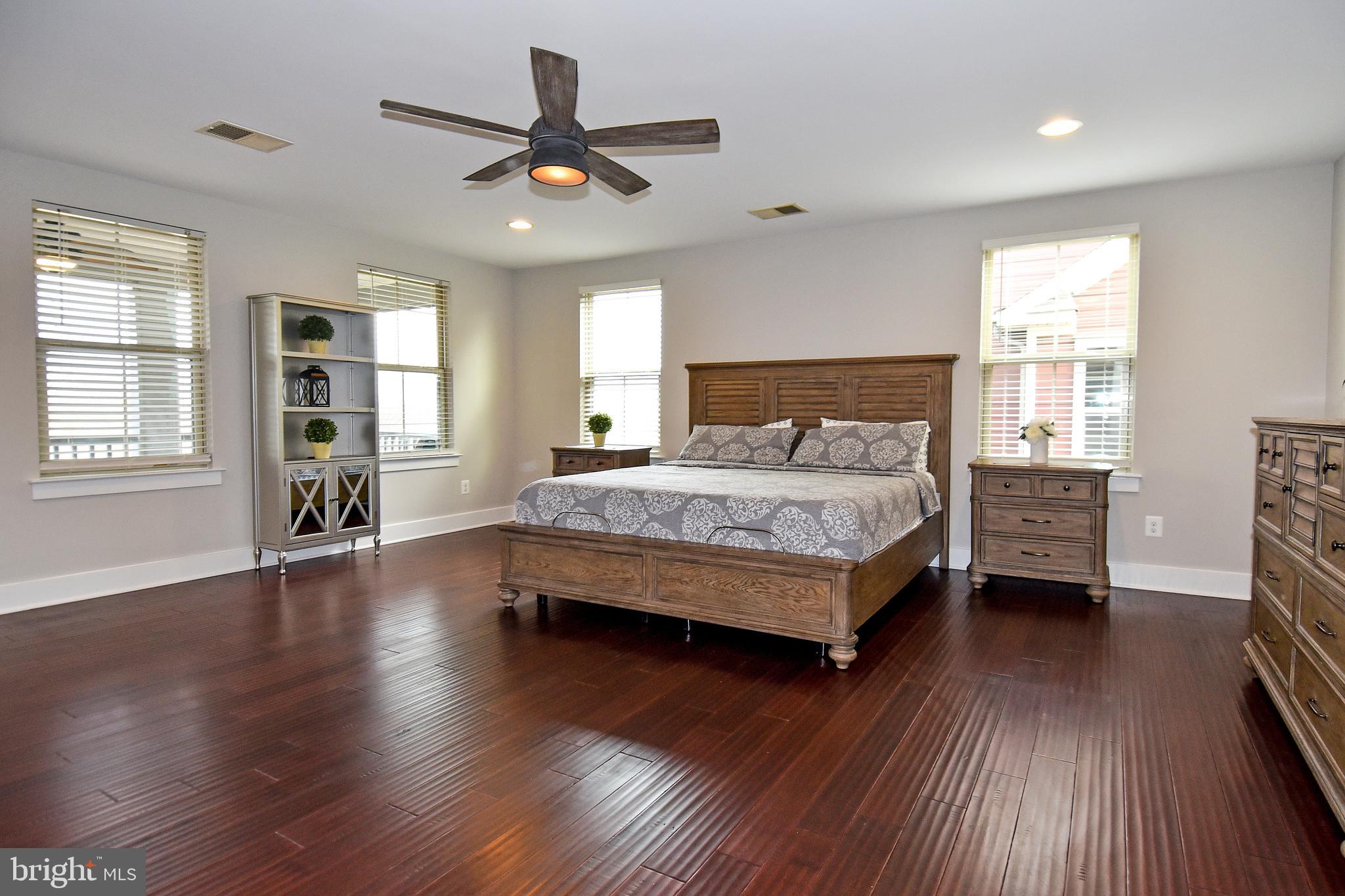 POTOMAC SHORES - Residential