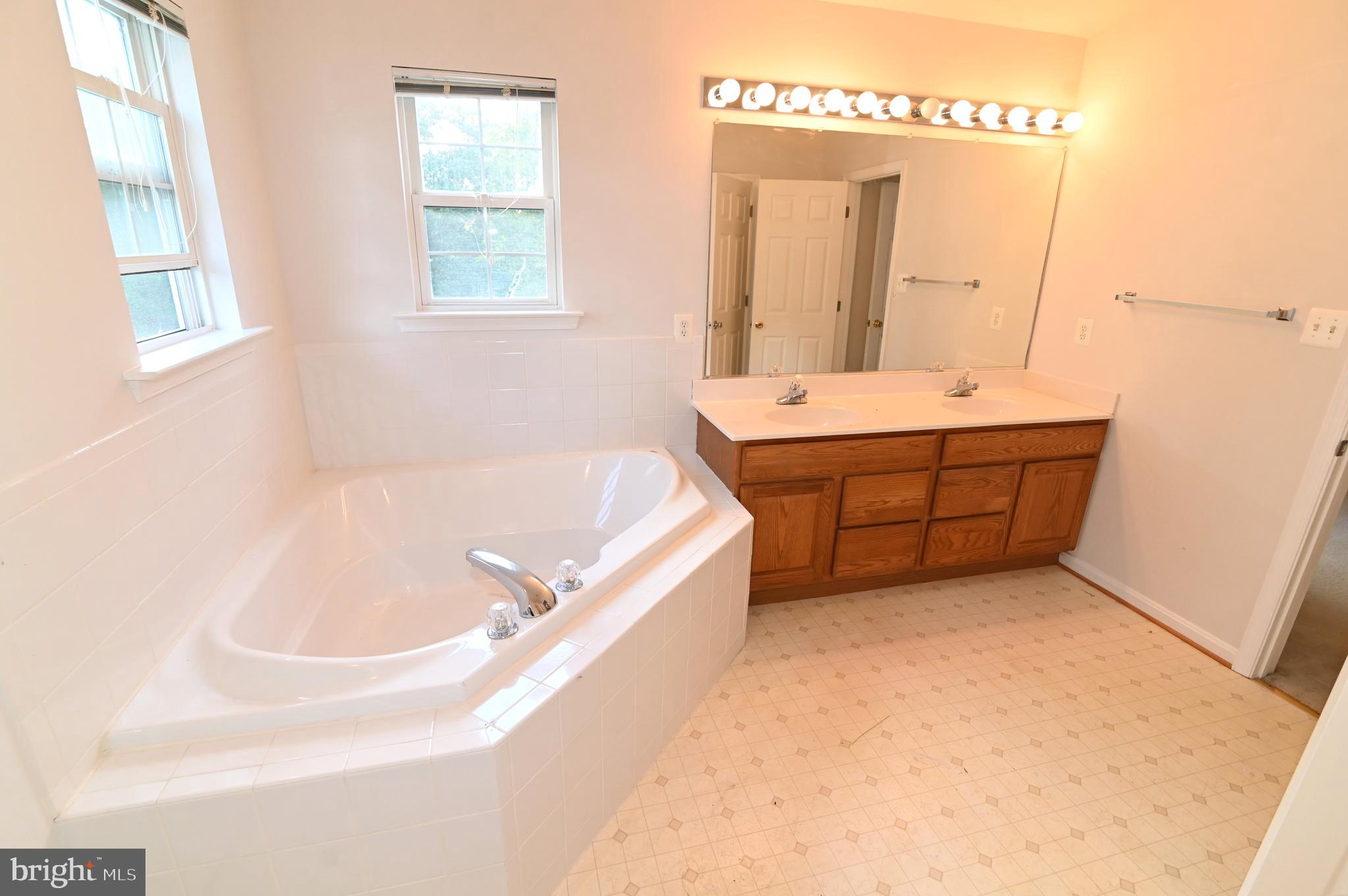 HIGHGROVE - Residential