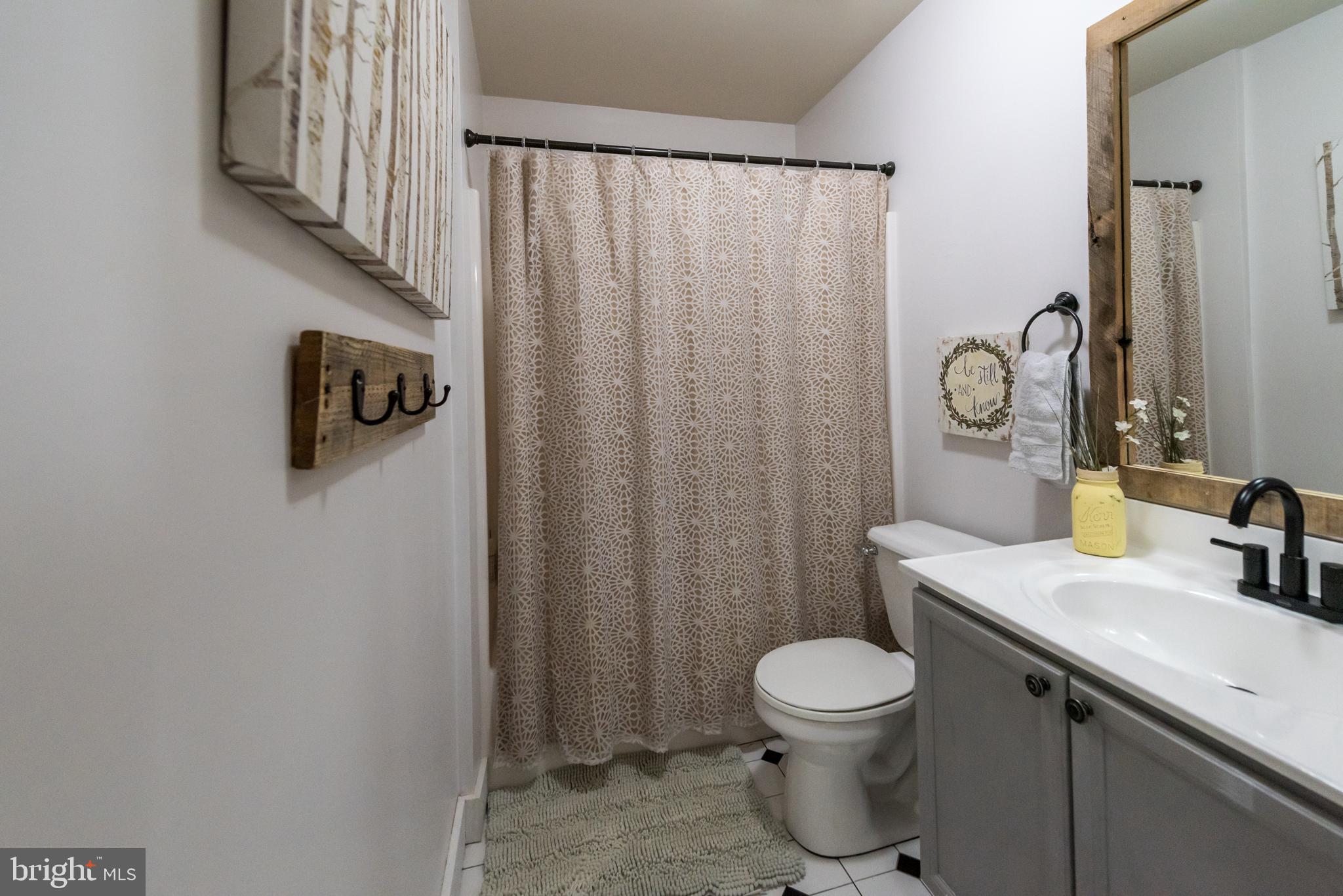 STRATFORD PLACE - Residential