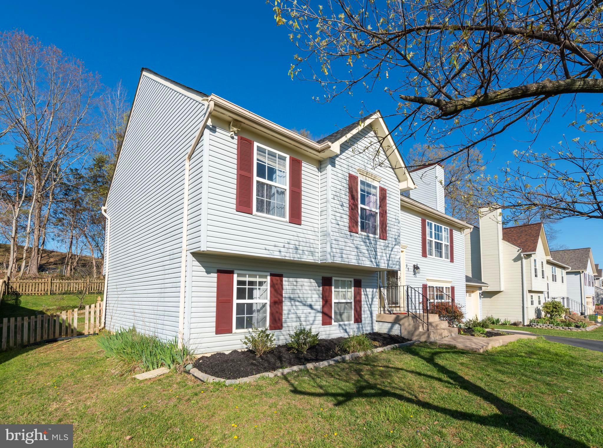 STRATFORD PLACE - Residential