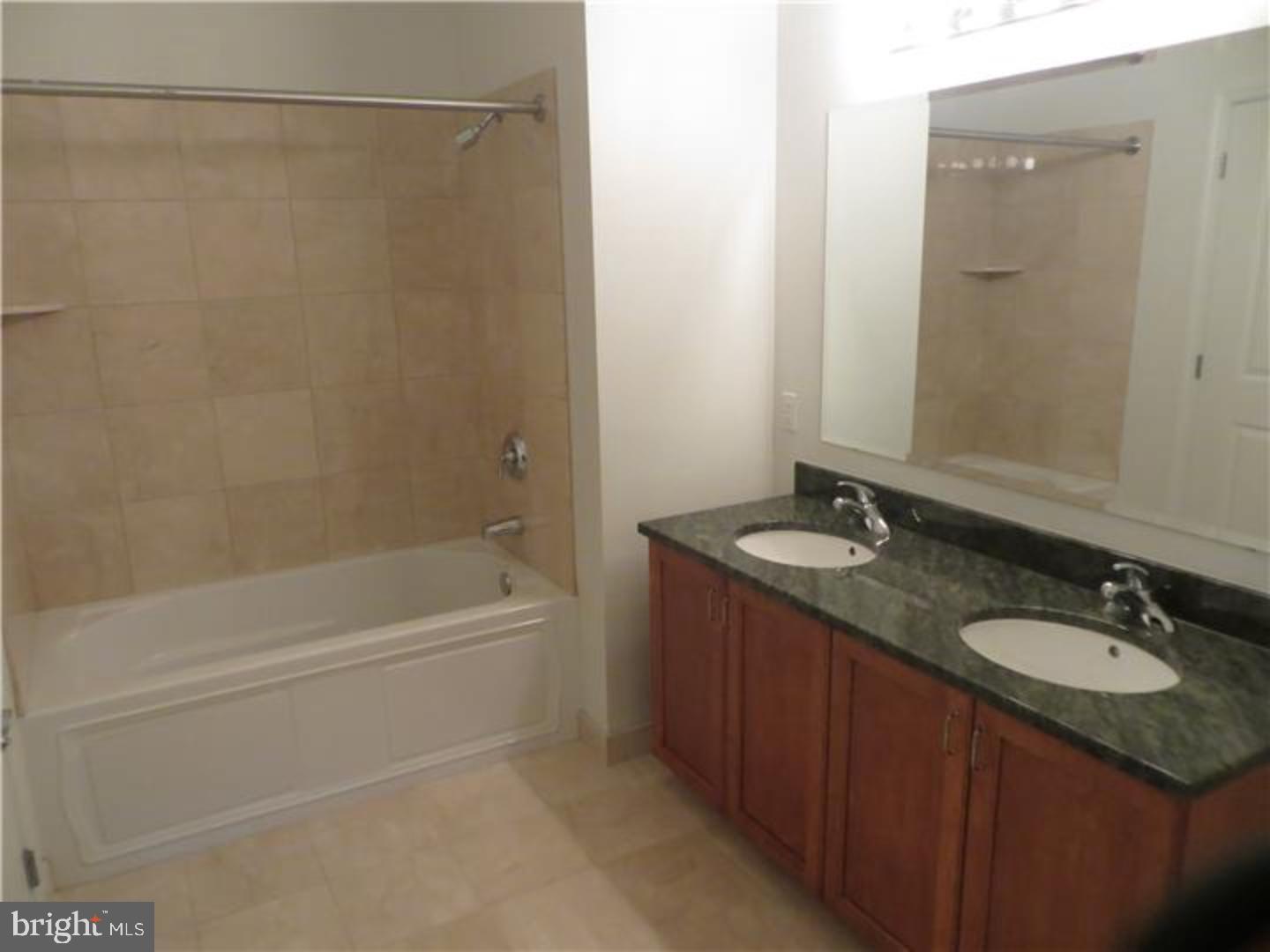 WATERFRONT SQUARE - Residential Lease