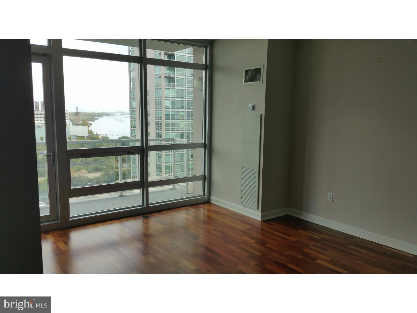 WATERFRONT SQUARE - Residential Lease