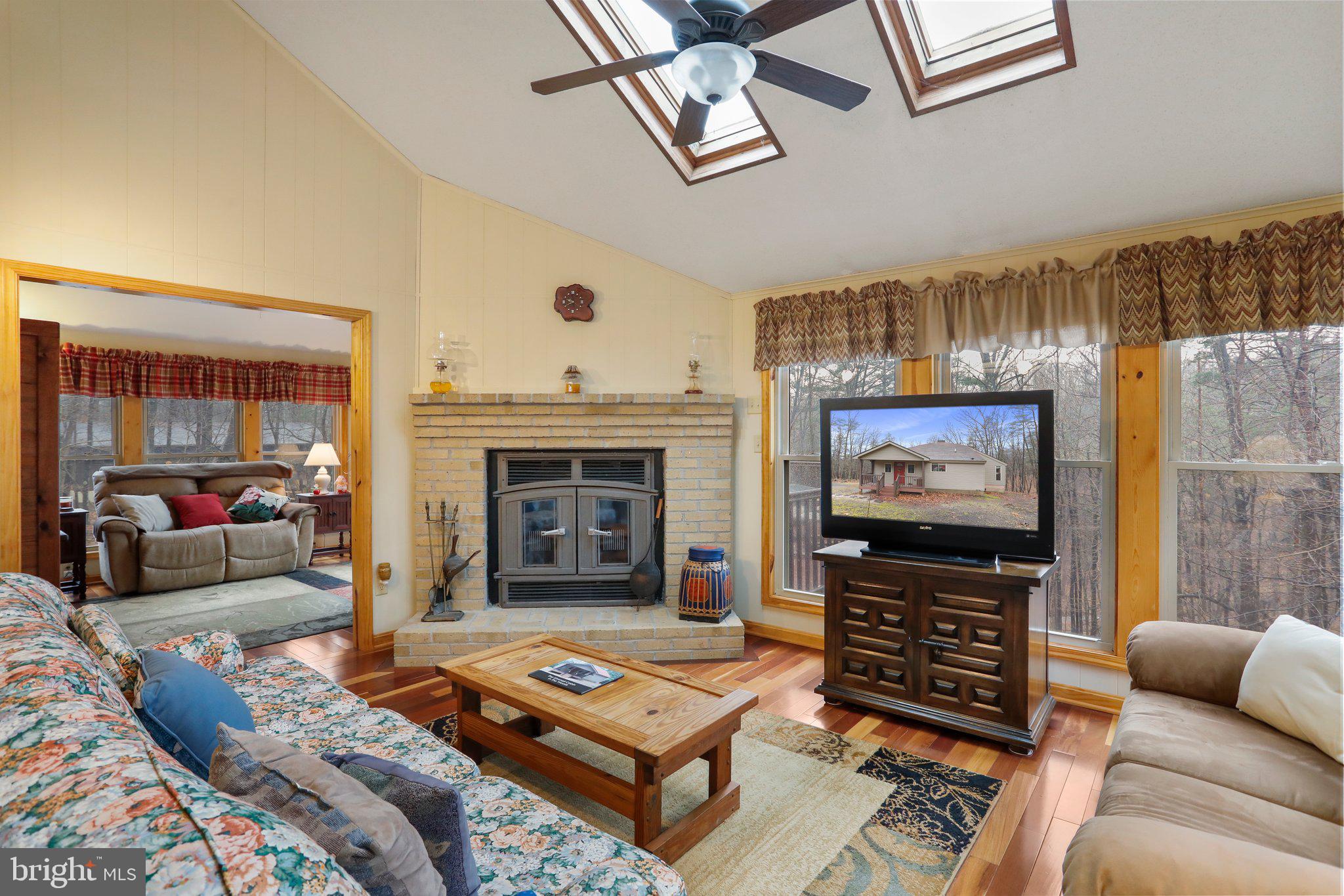 THE WOODS - Residential