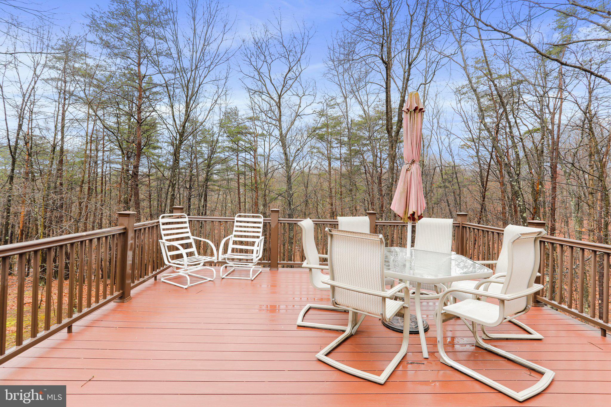 THE WOODS - Residential