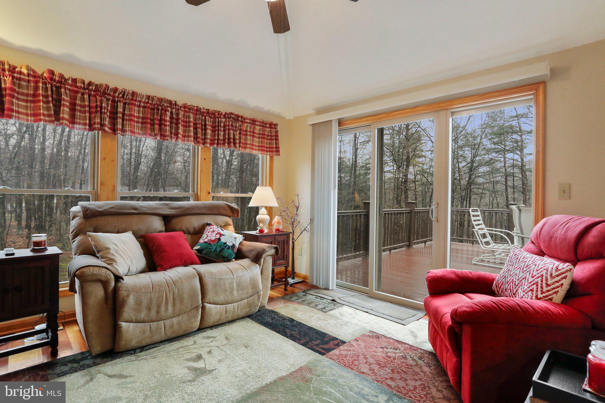 THE WOODS - Residential