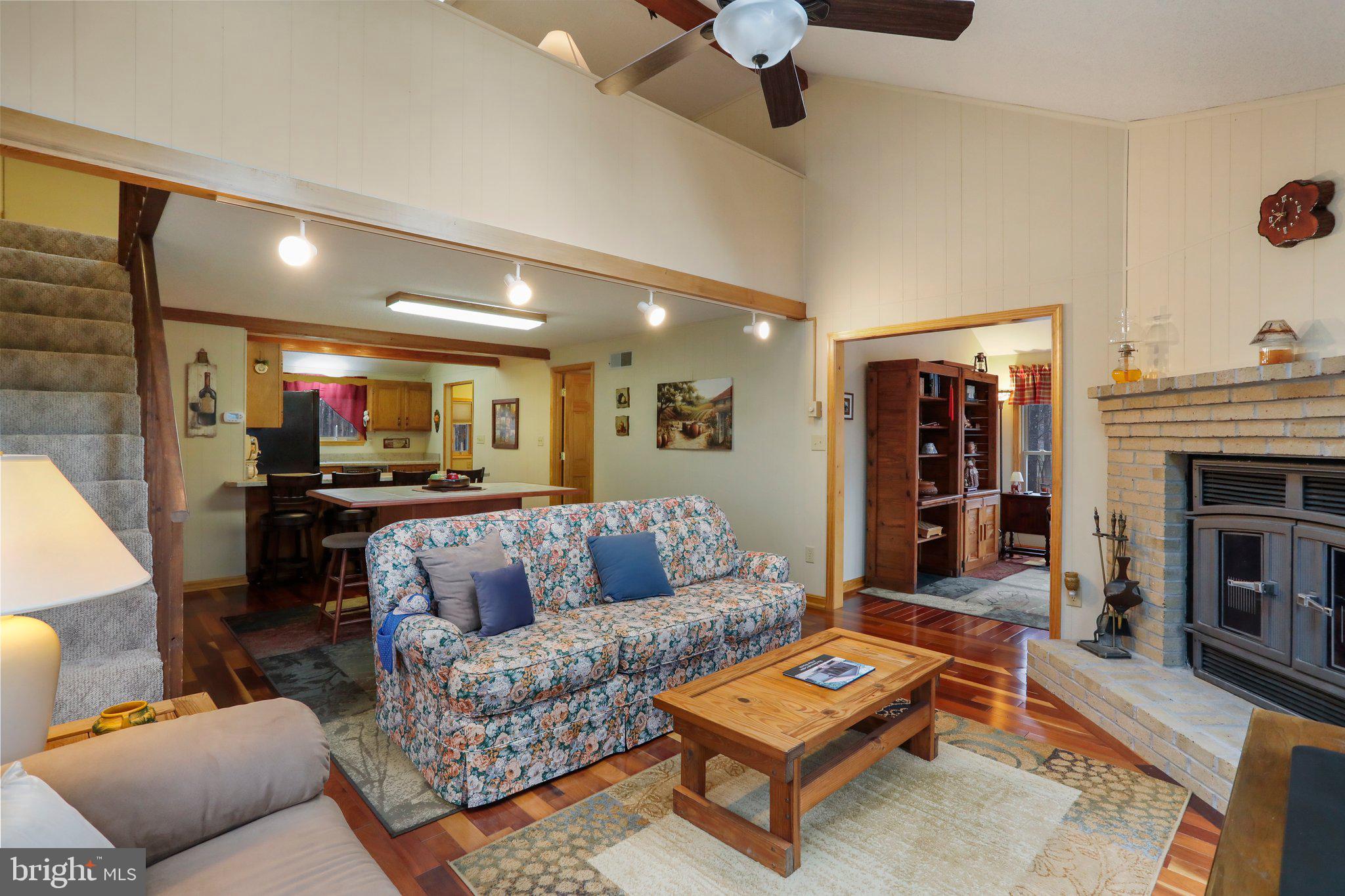 THE WOODS - Residential