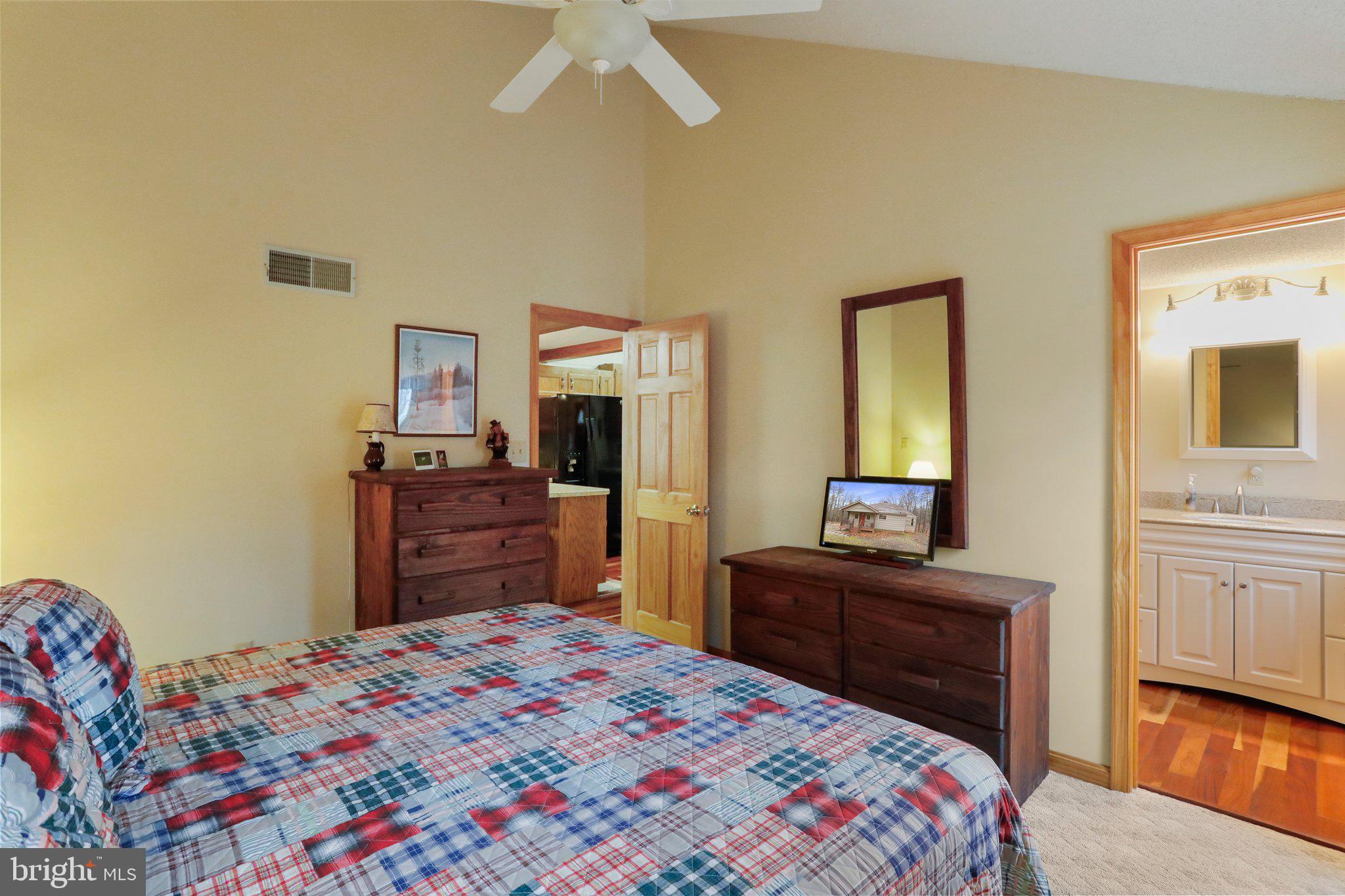 THE WOODS - Residential