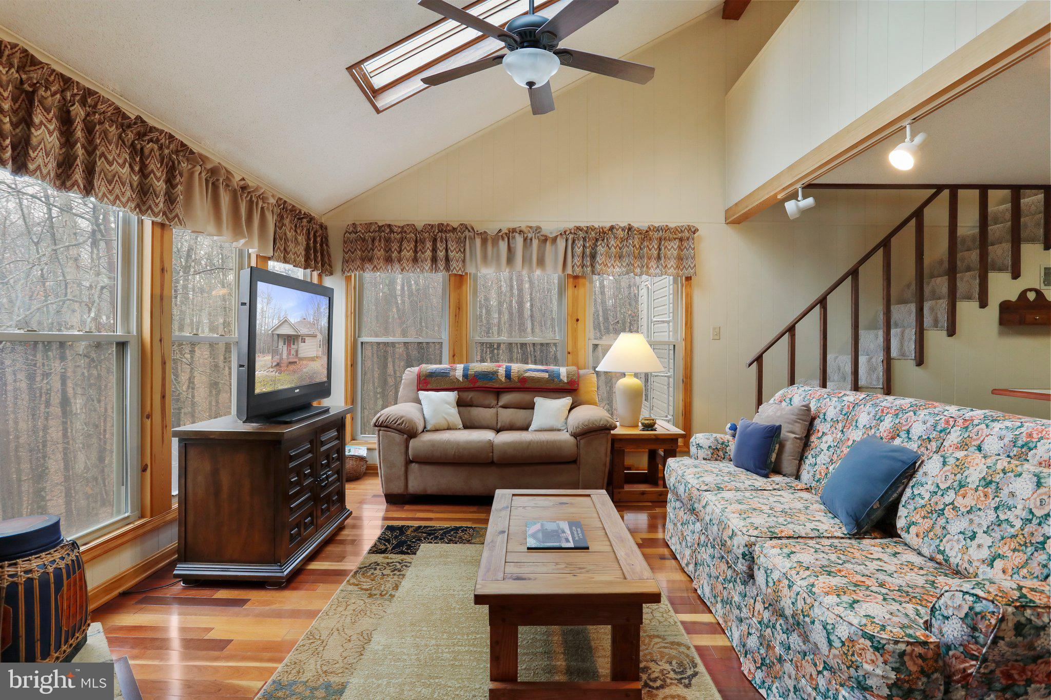 THE WOODS - Residential