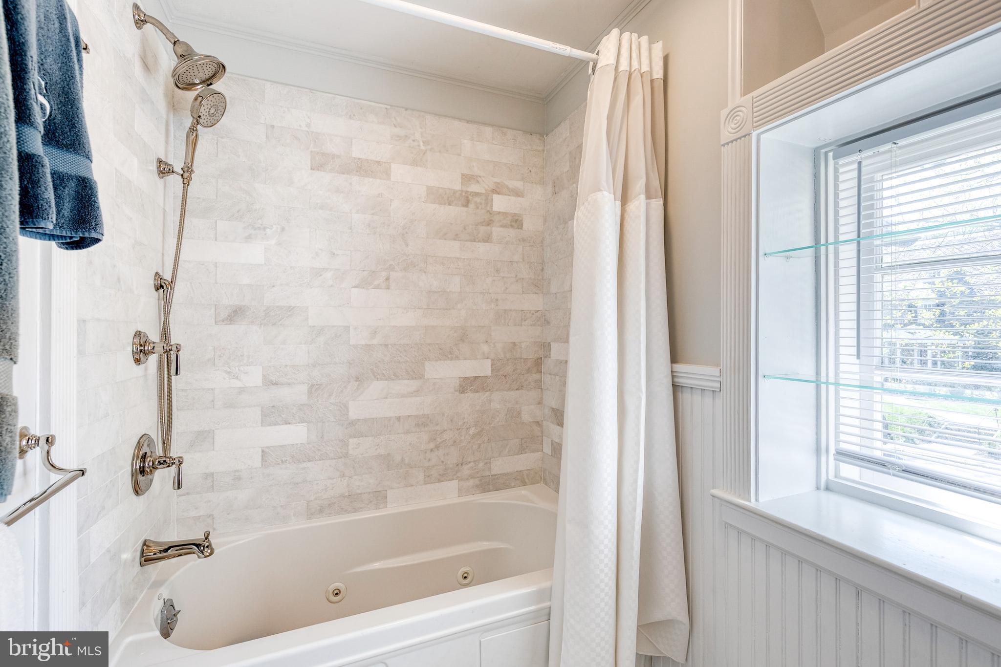 HOMELAND HISTORIC DISTRICT - Residential