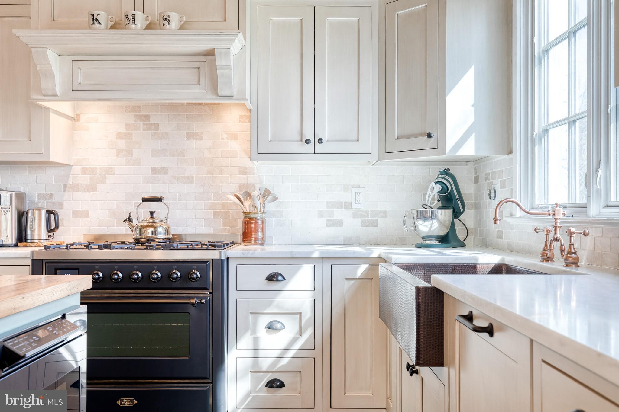 HOMELAND HISTORIC DISTRICT - Residential