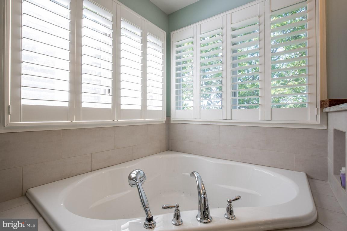 LITTLE ROCKY RUN - Residential