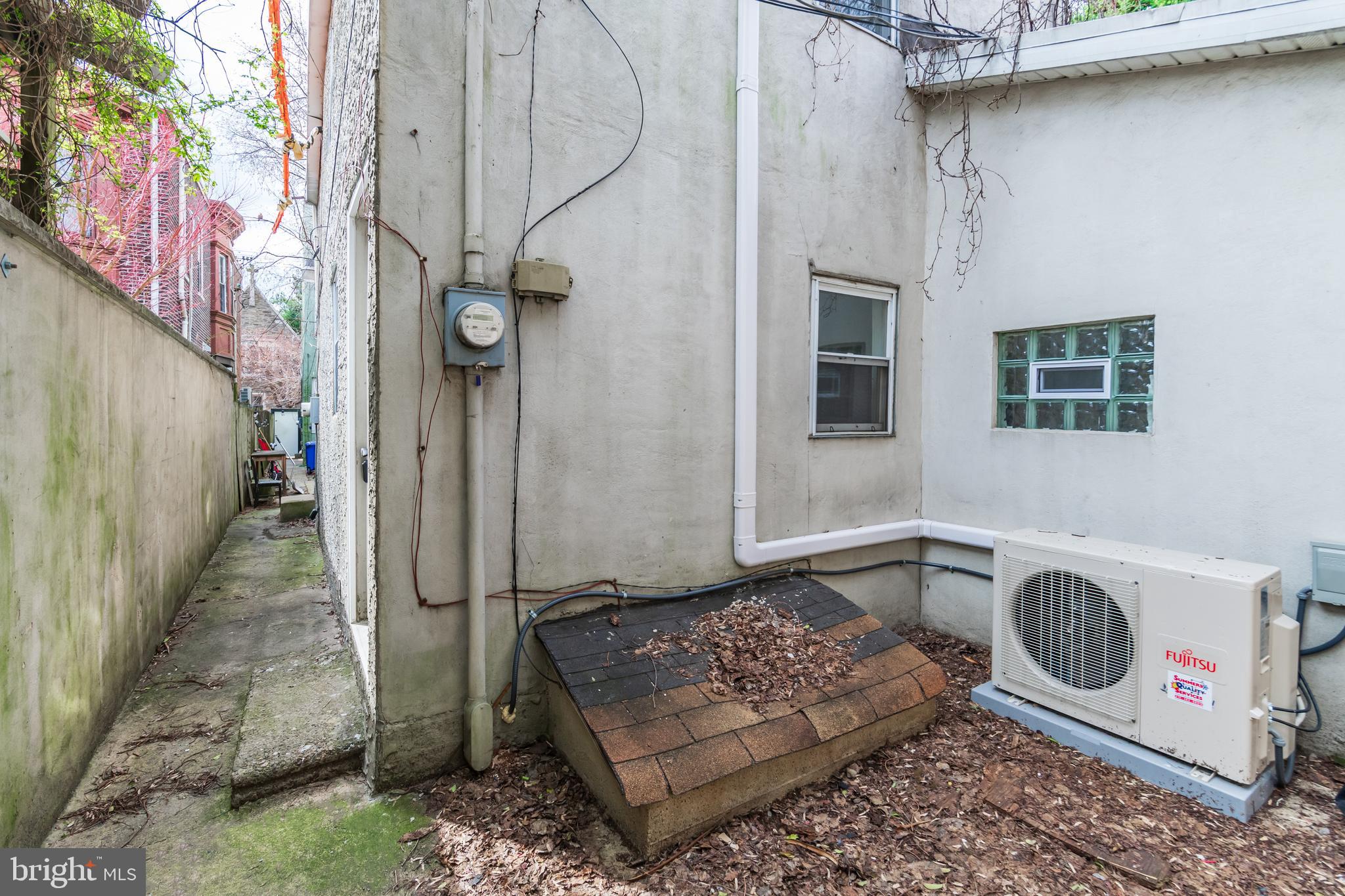 FISHTOWN - Residential Lease