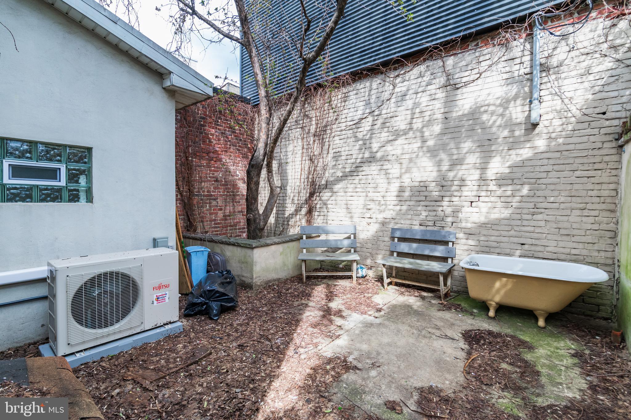 FISHTOWN - Residential Lease