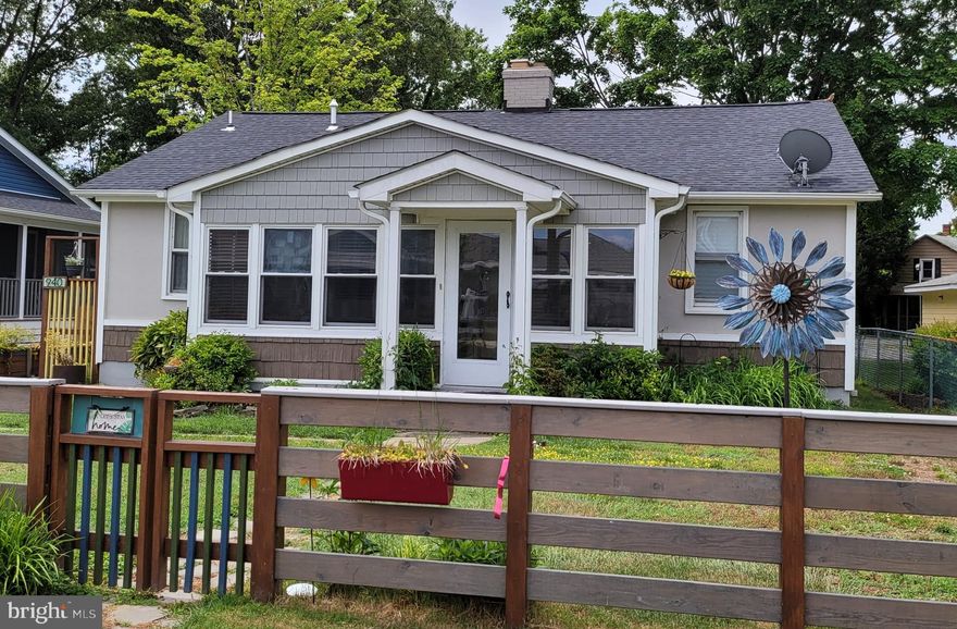 Beautiful and artistic 3-bedroom, 2-bath cottage in the golf-cart community of Colonial Beach is just a few minutes walk to the beach and to restaurants, coffee shops and more.  Cottage has frontage on two streets--Bryant Avenue in the front and Garfield Street in the back.  The owner creatively renovated the house just a few years ago.  With the right price, many of the furnishings can convey.  Don't miss out on this gem.