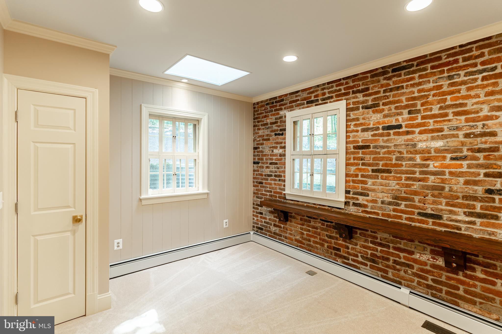 KENTLAND FARMS - Residential Lease