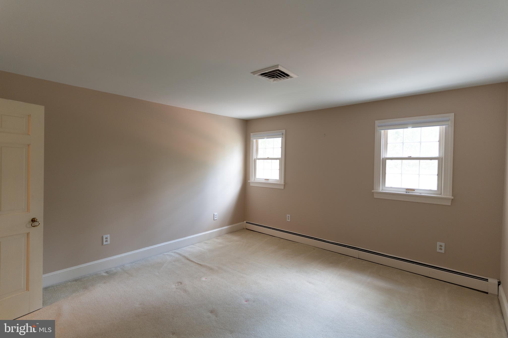 KENTLAND FARMS - Residential Lease