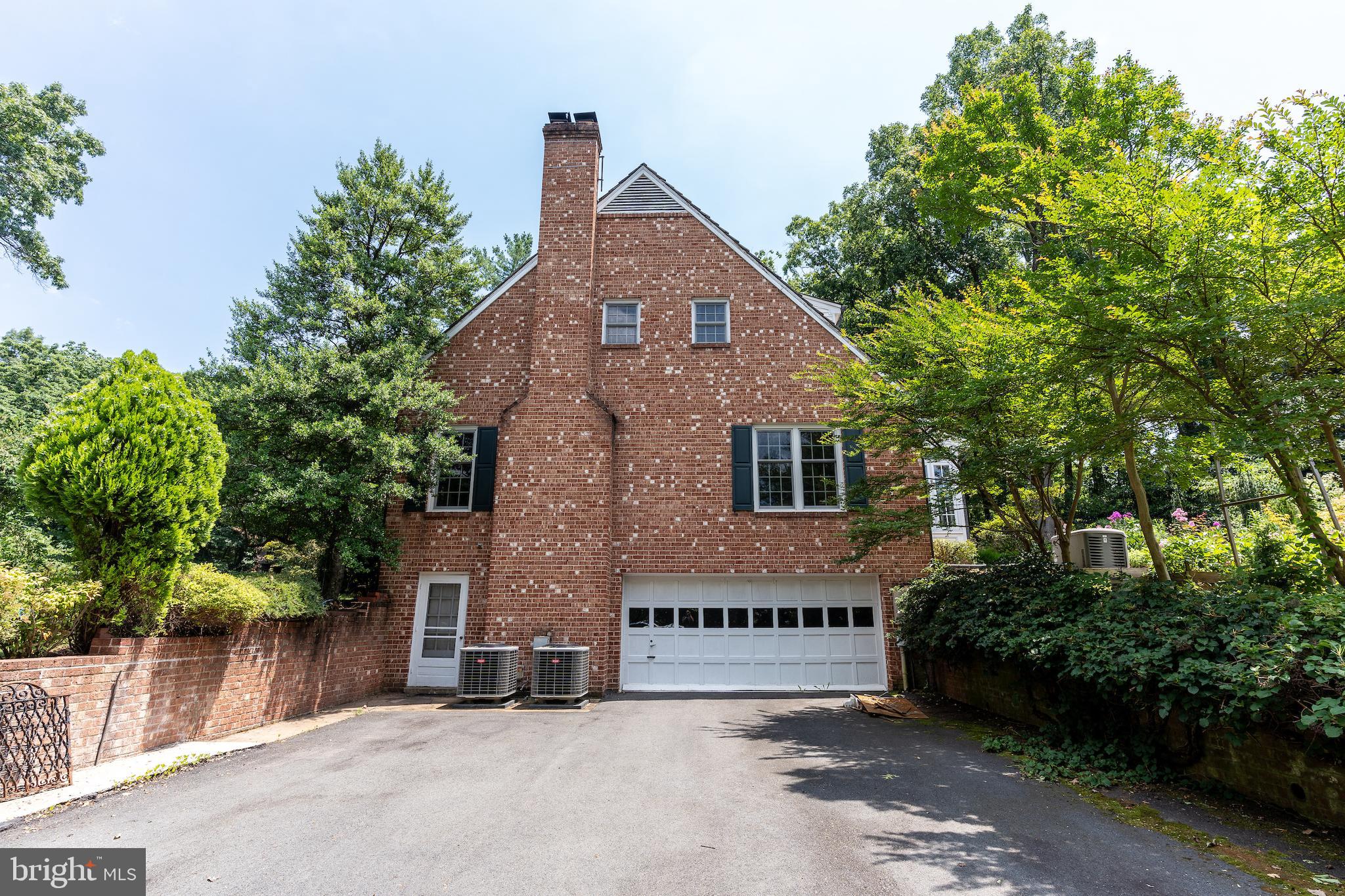 KENTLAND FARMS - Residential Lease