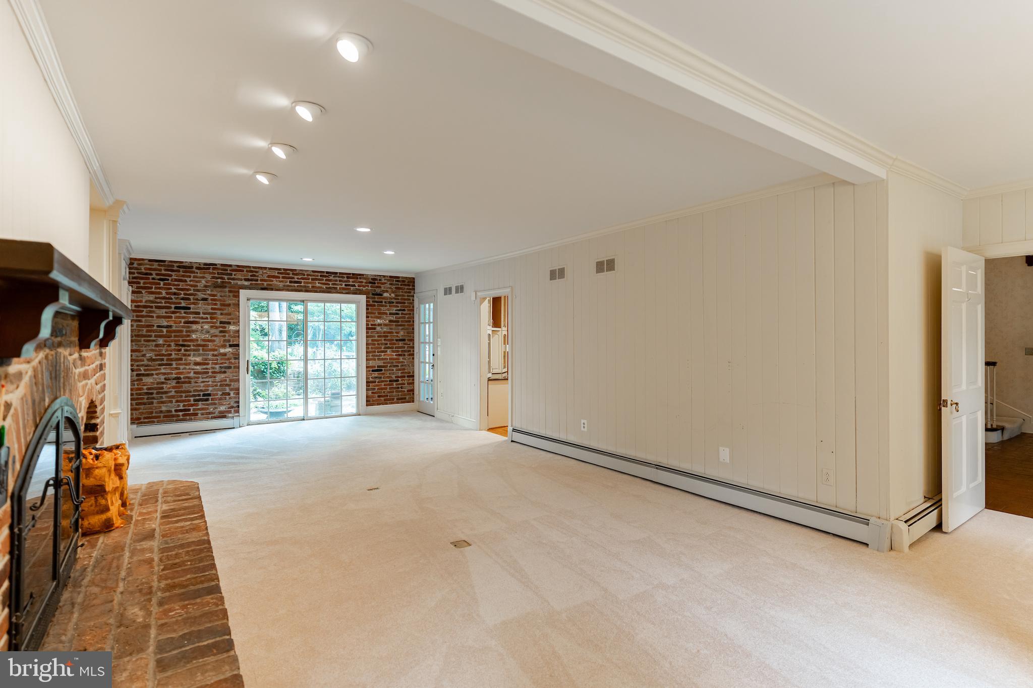 KENTLAND FARMS - Residential Lease