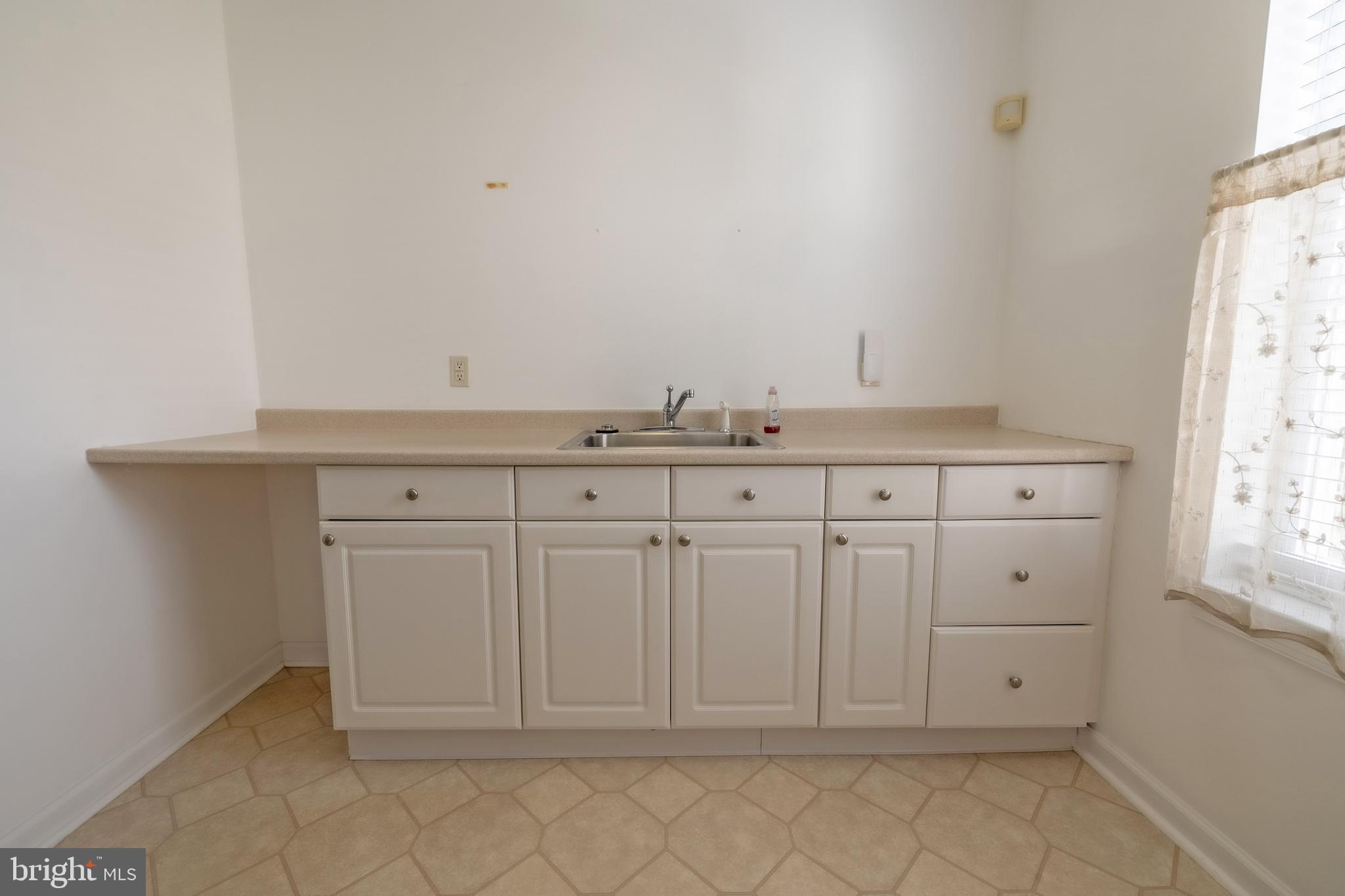 FOX CHASE - Residential