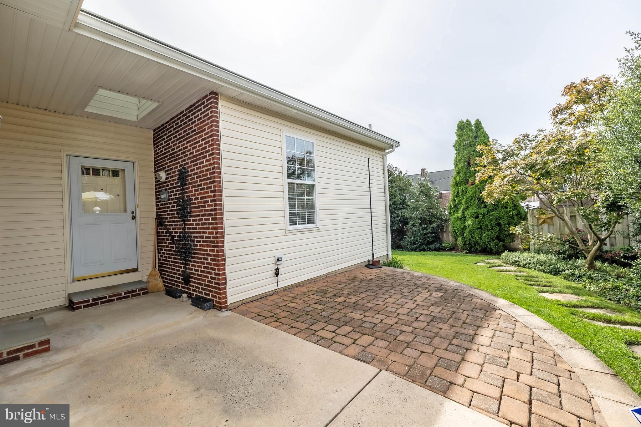 FOX CHASE - Residential