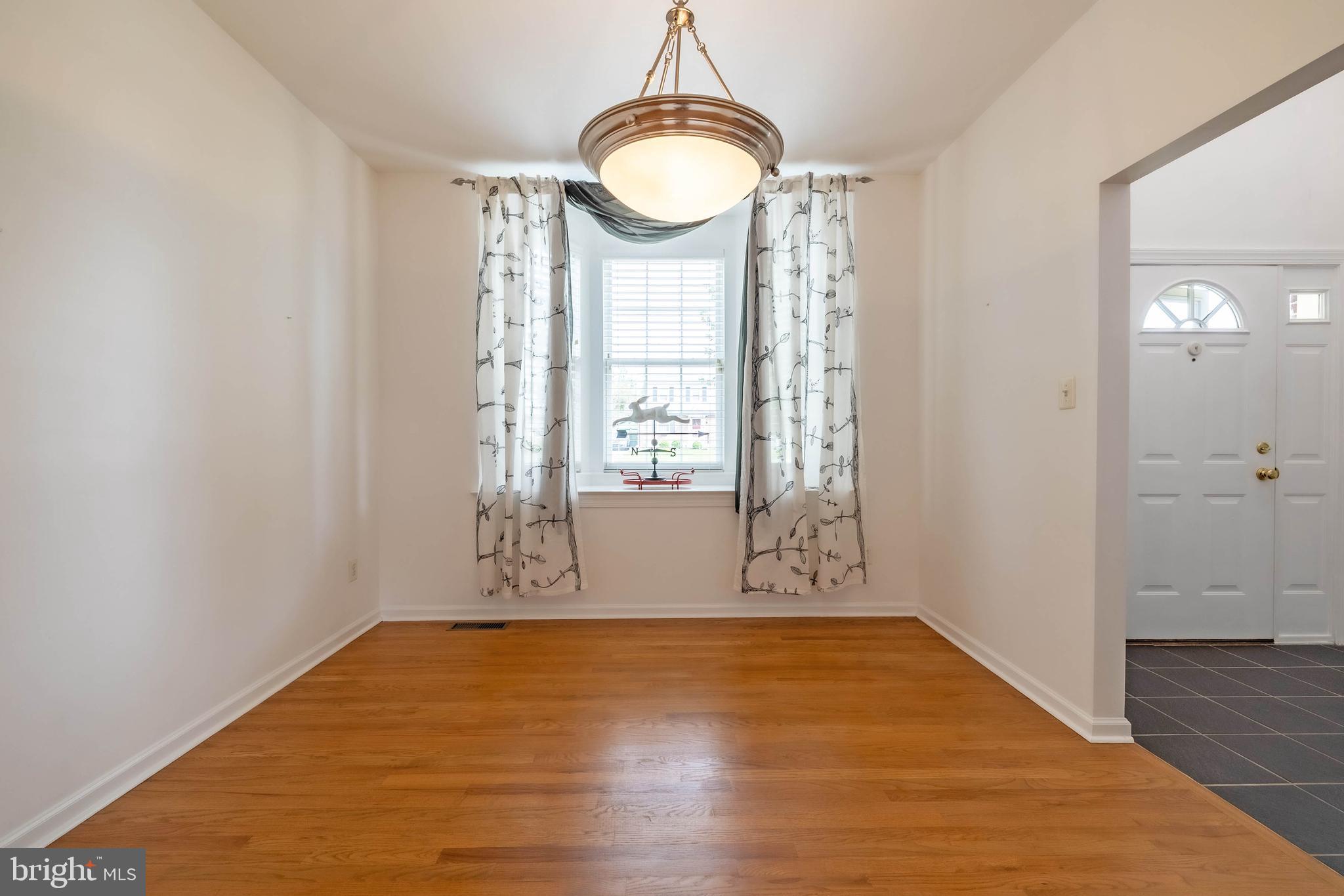 FOX CHASE - Residential