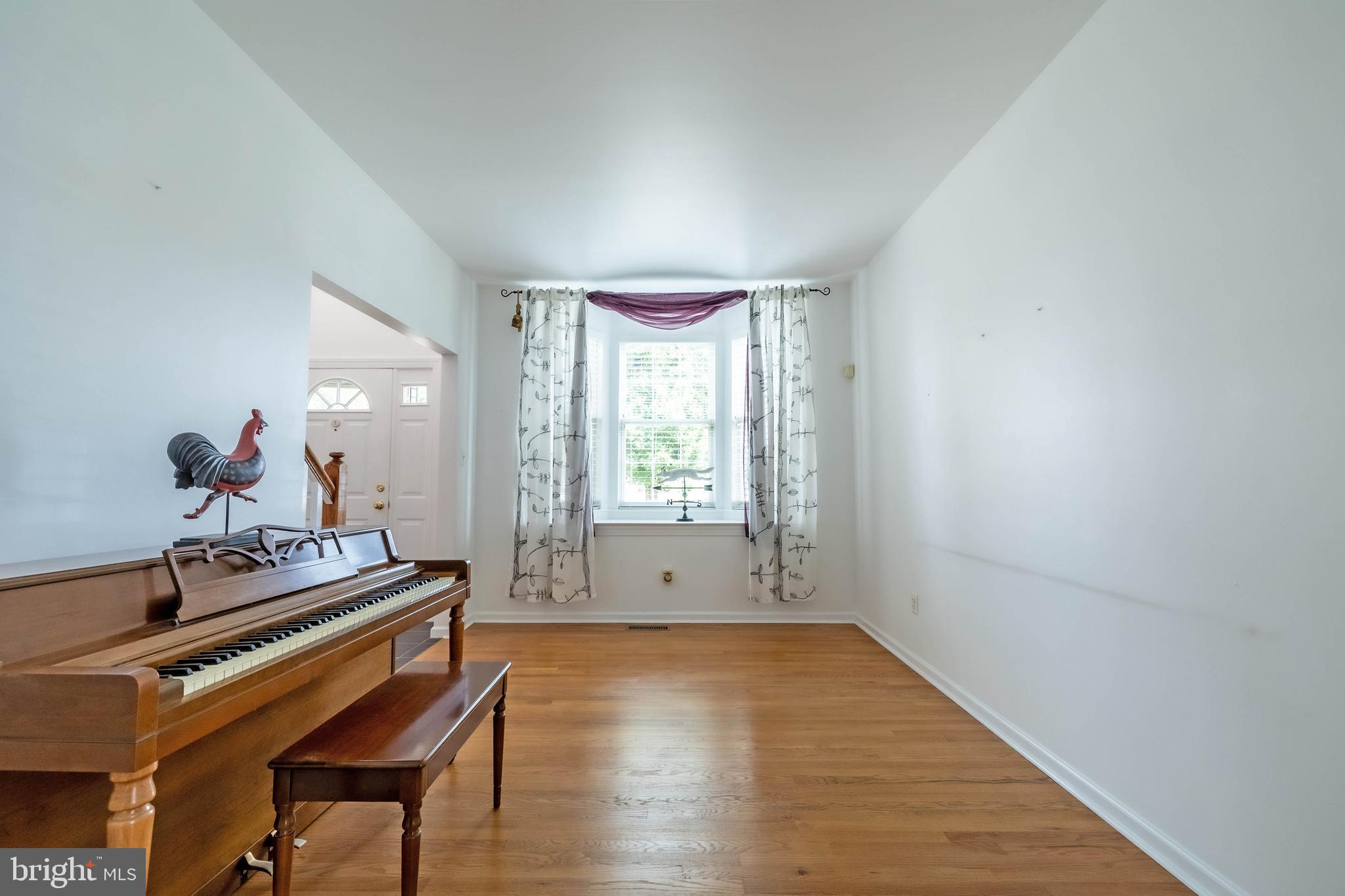 FOX CHASE - Residential