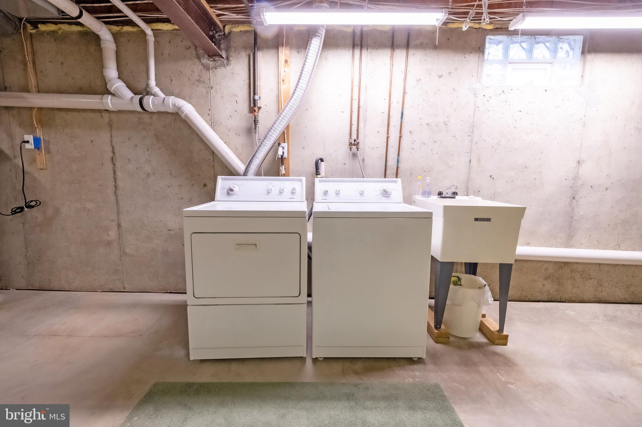 FOX CHASE - Residential